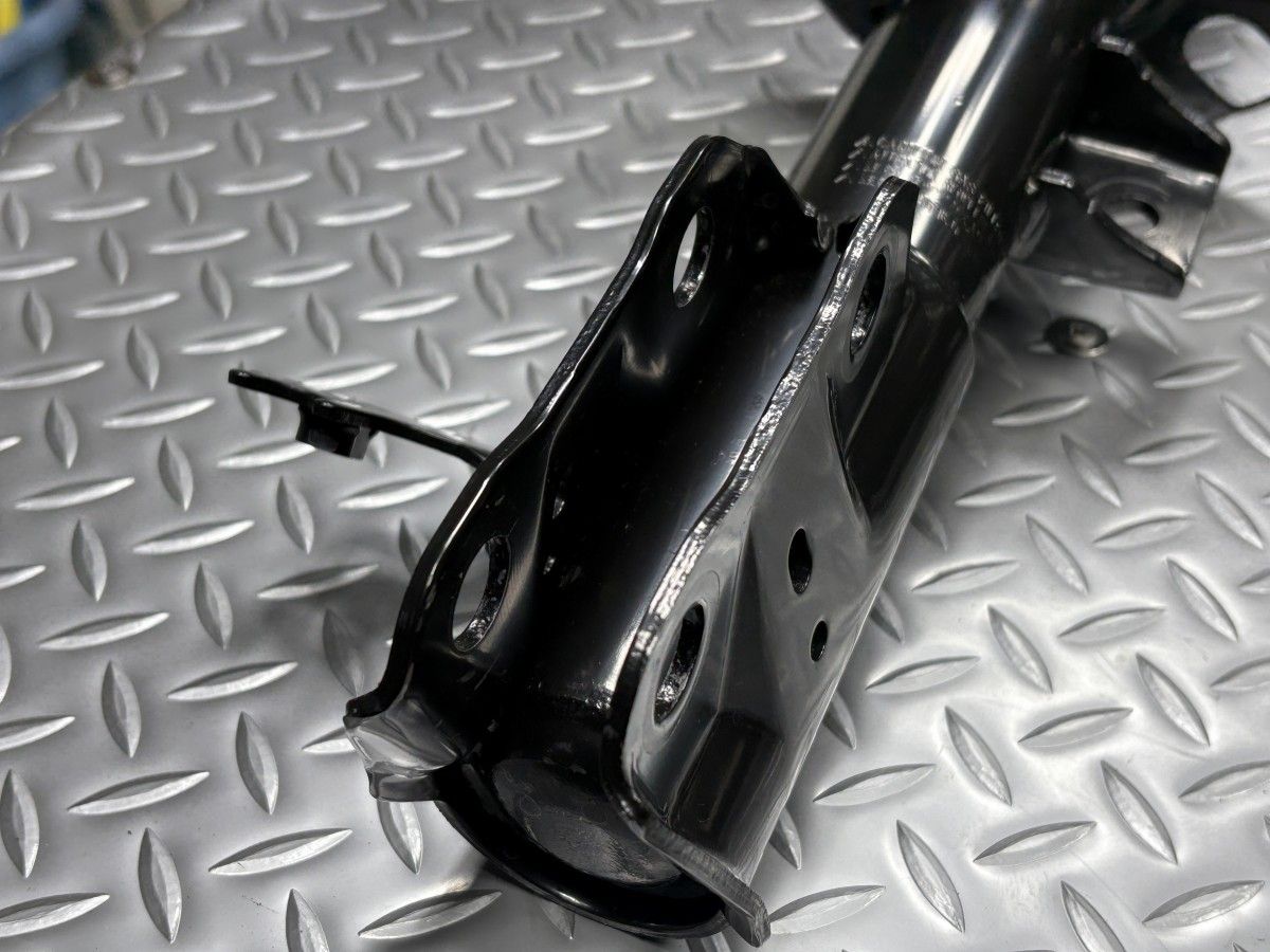 新車外し　40アルファードサスペンションキット一式　美品 新車外し 美品】トヨタ 40 アルファード Z 純正 18in 7J +40