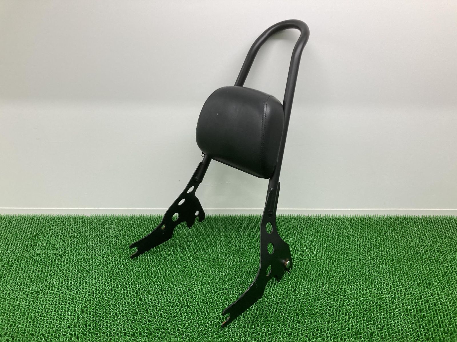 RISE製XL883 バックレスト 社外 ハーレー スポーツスター シーシーバー デタッチャブル 04年以降 修復素材やカスタム素材に