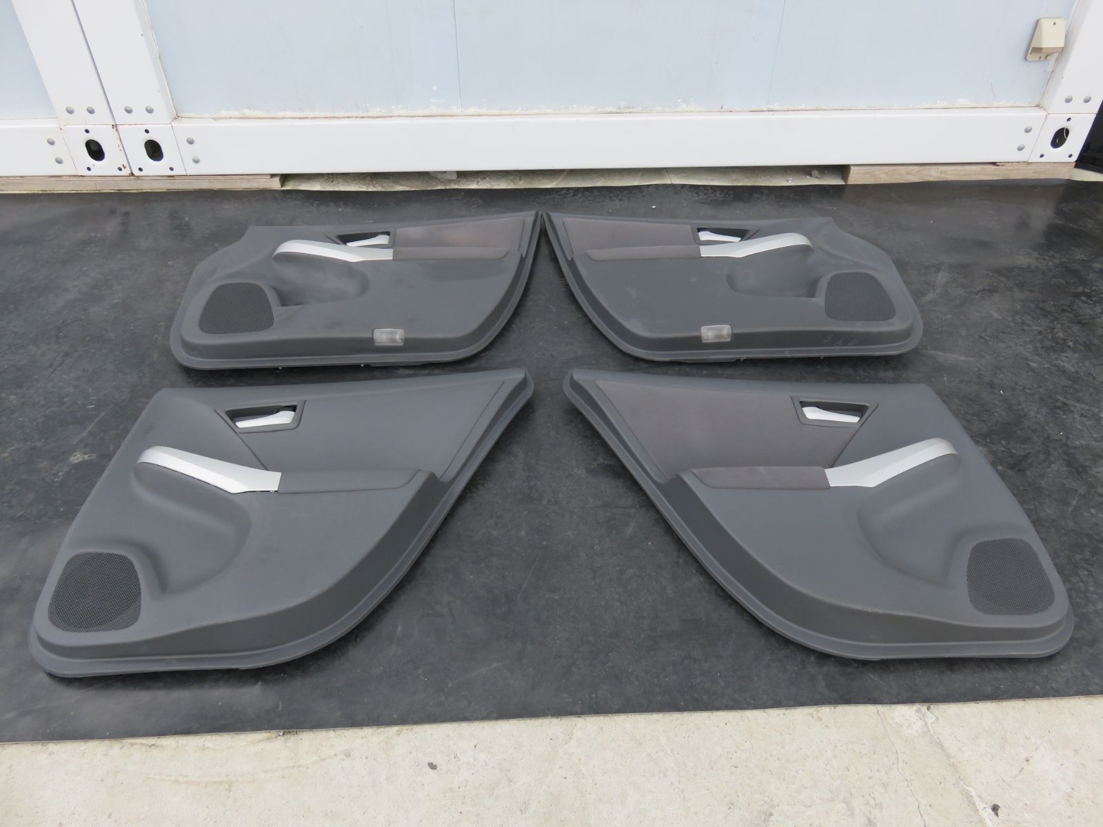 SFC2544 プリウス30系 ZVW30 ZVW35 前期 純正 フロント リア ドアトリム 内張り パワーウインドウスイッチ 左右 前後 ４枚セット 左側 右側 リア 後