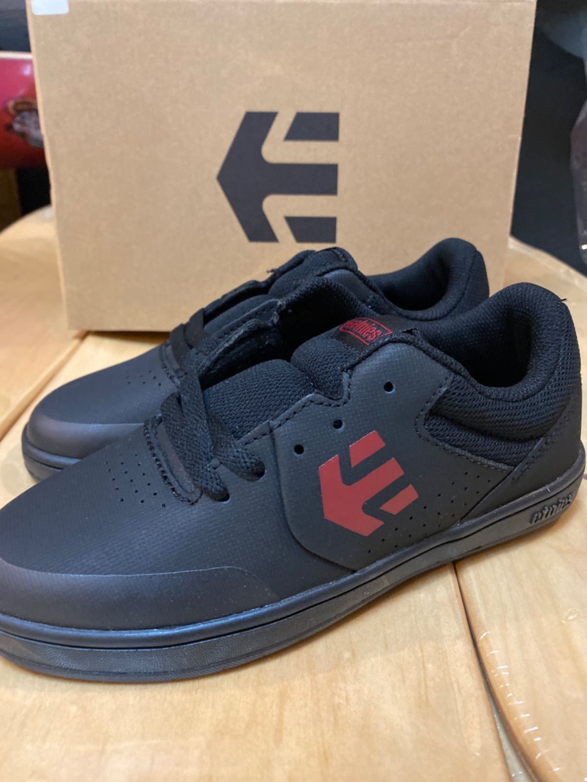 etnies スケボーシューズ 21cm