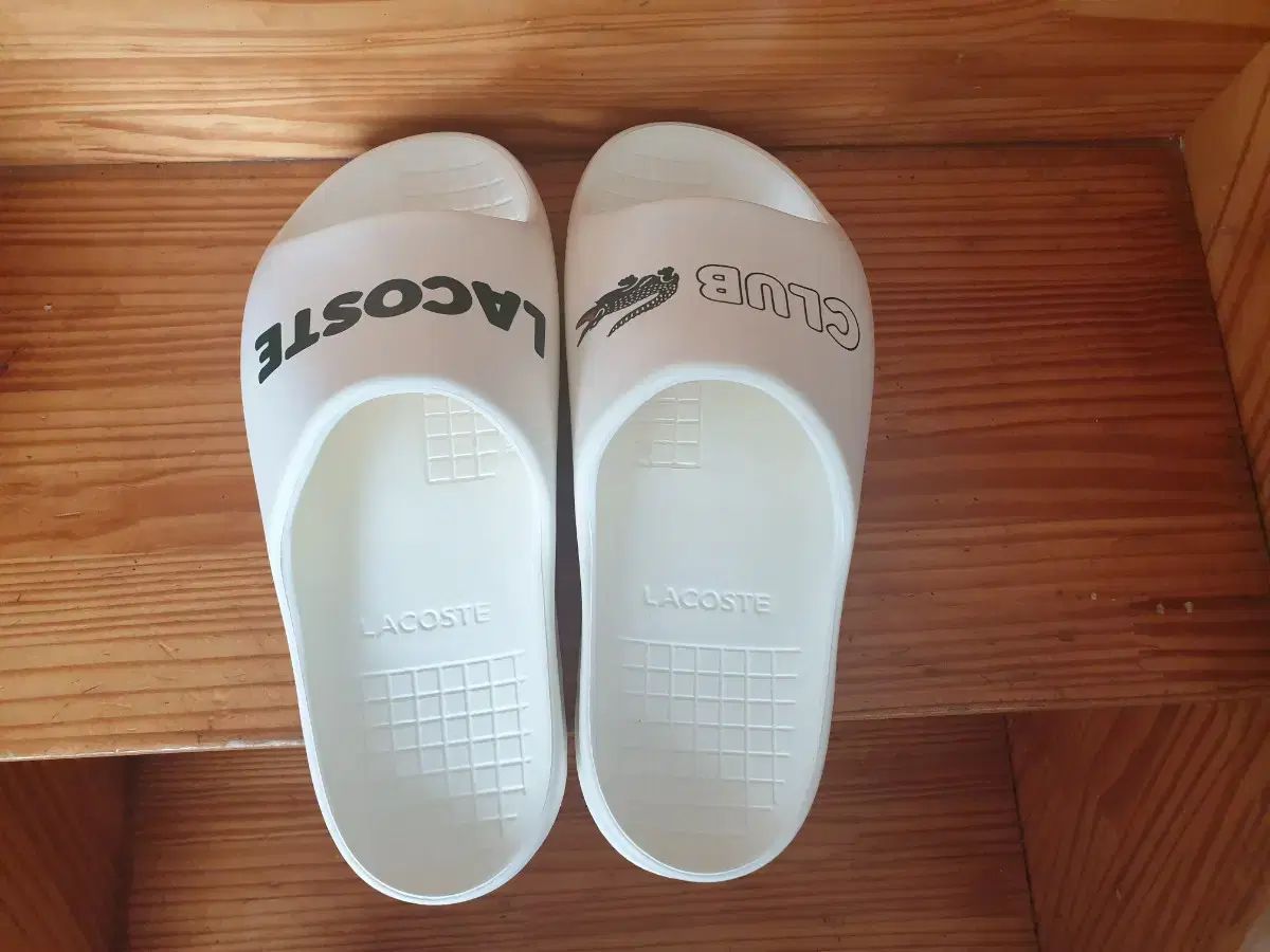 LACOSTE