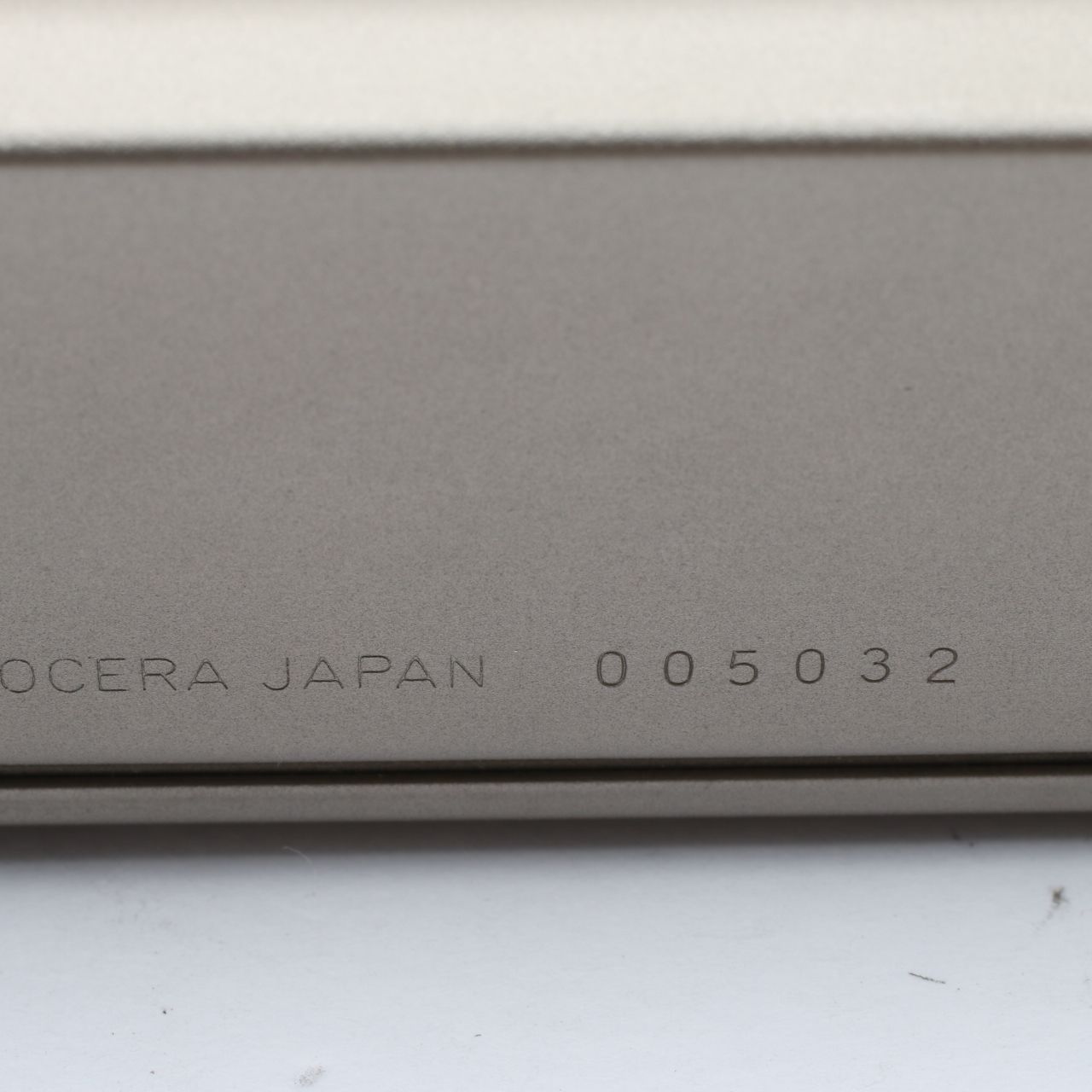 チタンシルバー