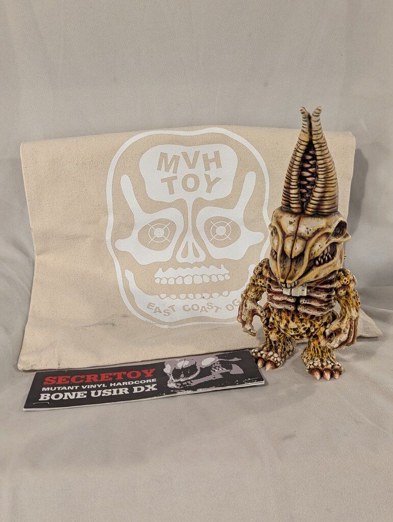 SECRETOY/Mutant Vinyl Hardcore BONE USIR DX recyclectoy CUSTOM