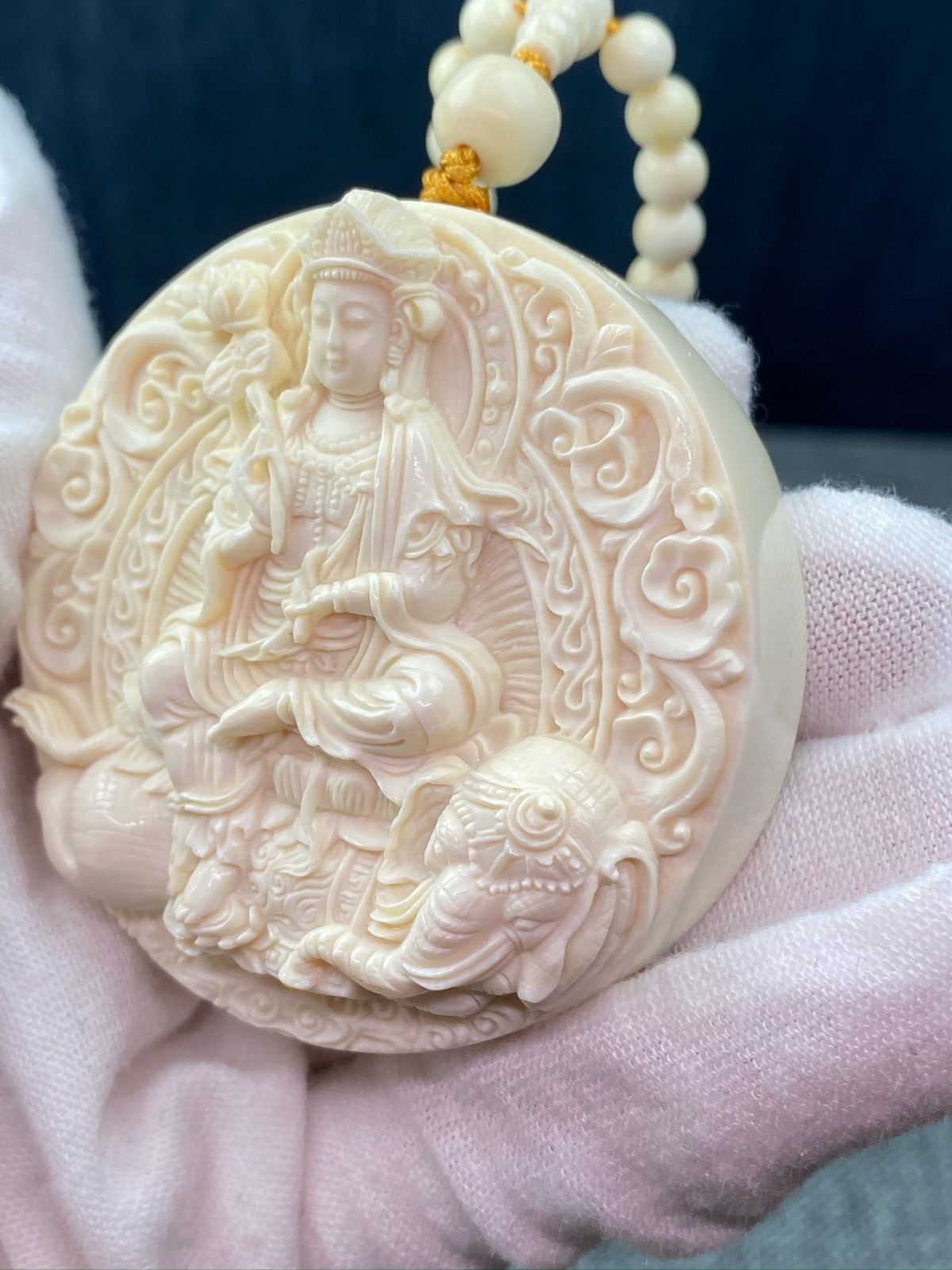 天然マンモス牙美しい手作り彫刻 普賢菩萨 ペンダント - メルカリ