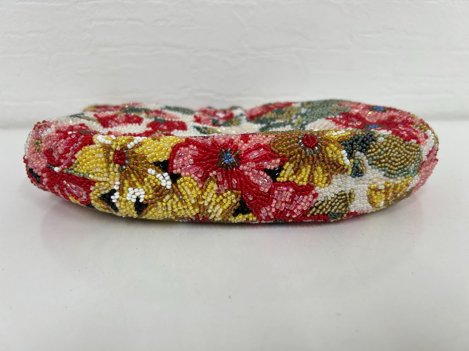 【値下げ中】昭和レトロヴィンテージ 総ビーズバッグ 和装 着物バッグがま口 値下げ中】昭和レトロヴィンテージ 総ビーズバッグ 和装 着物バッグ