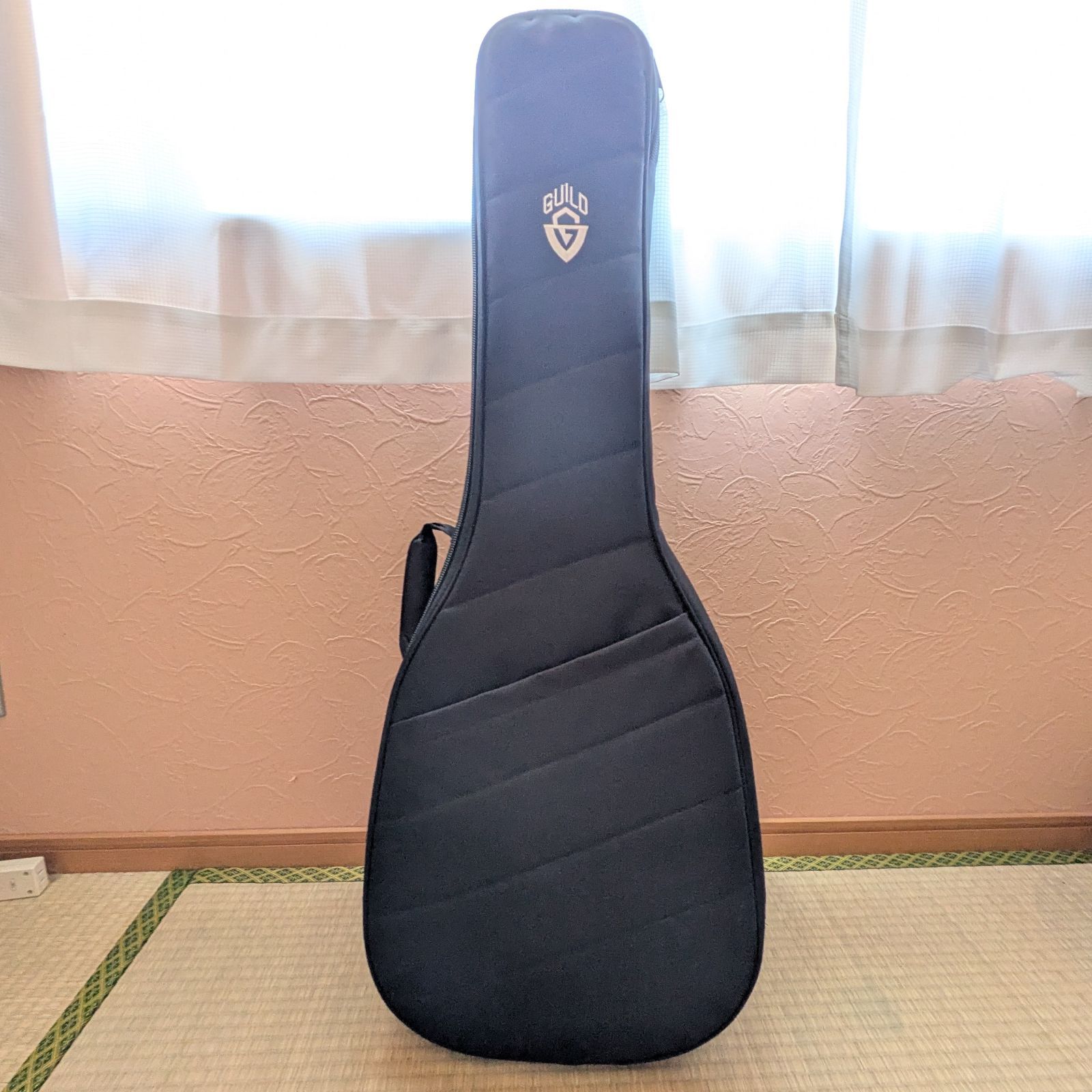 GUILD ギターベースケース ブラック セミハード アコースティック