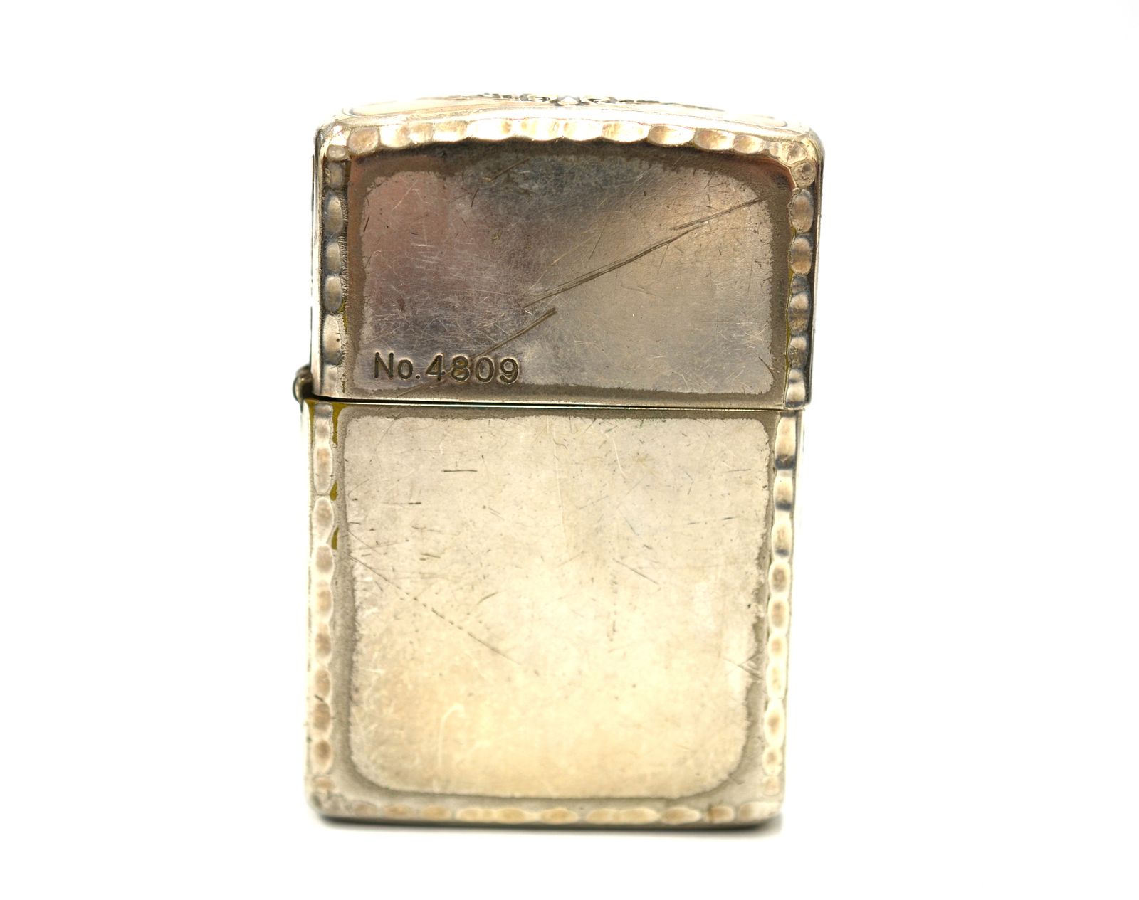 ジッポー(Zippo) アーマージッポ 3面彫刻 オイルライター コーナーリューター 2007/K シリアルNo.4809 火花・着火確認済み ※ヒンジのグラつき・緩み大 【】JA-7