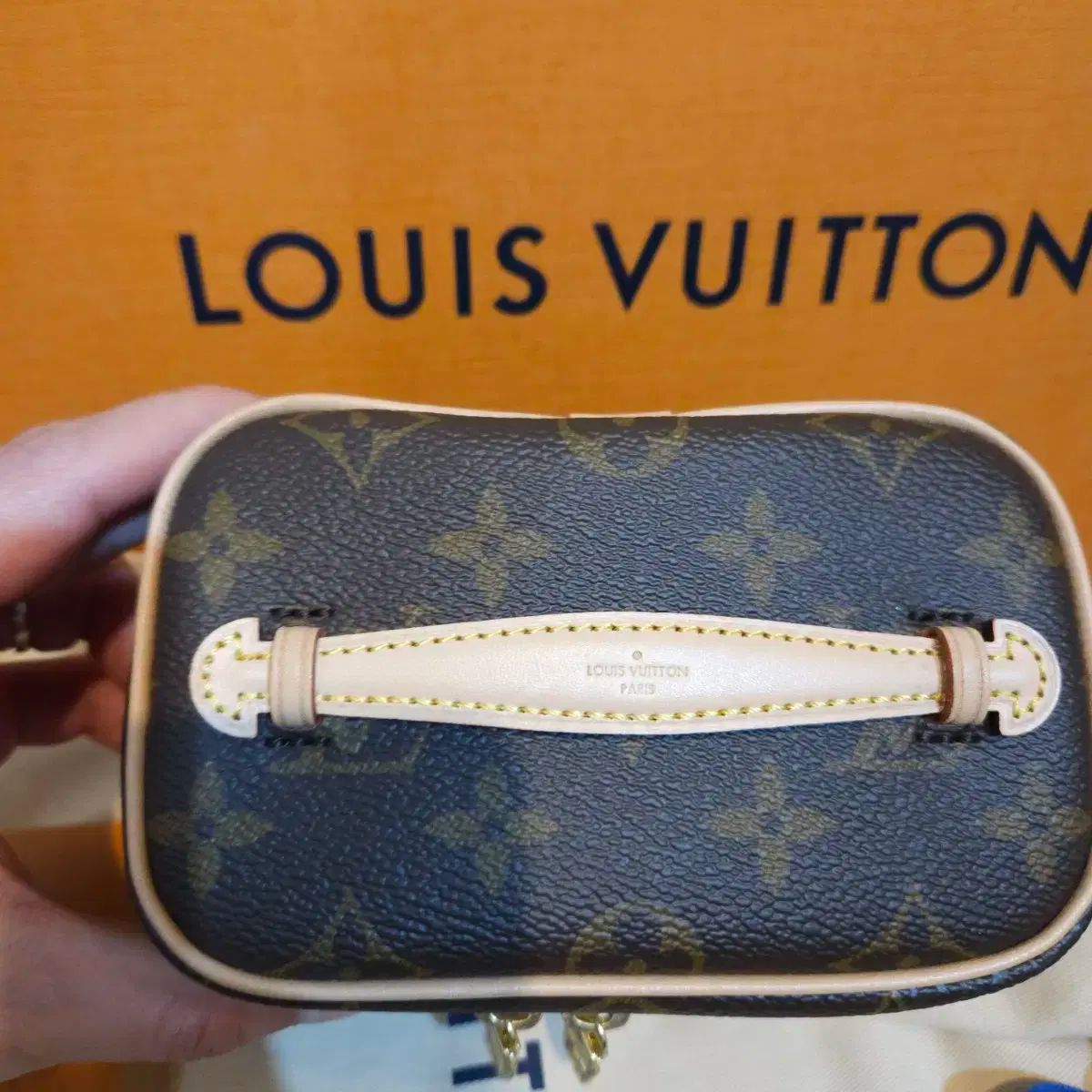 クラッチバッグ