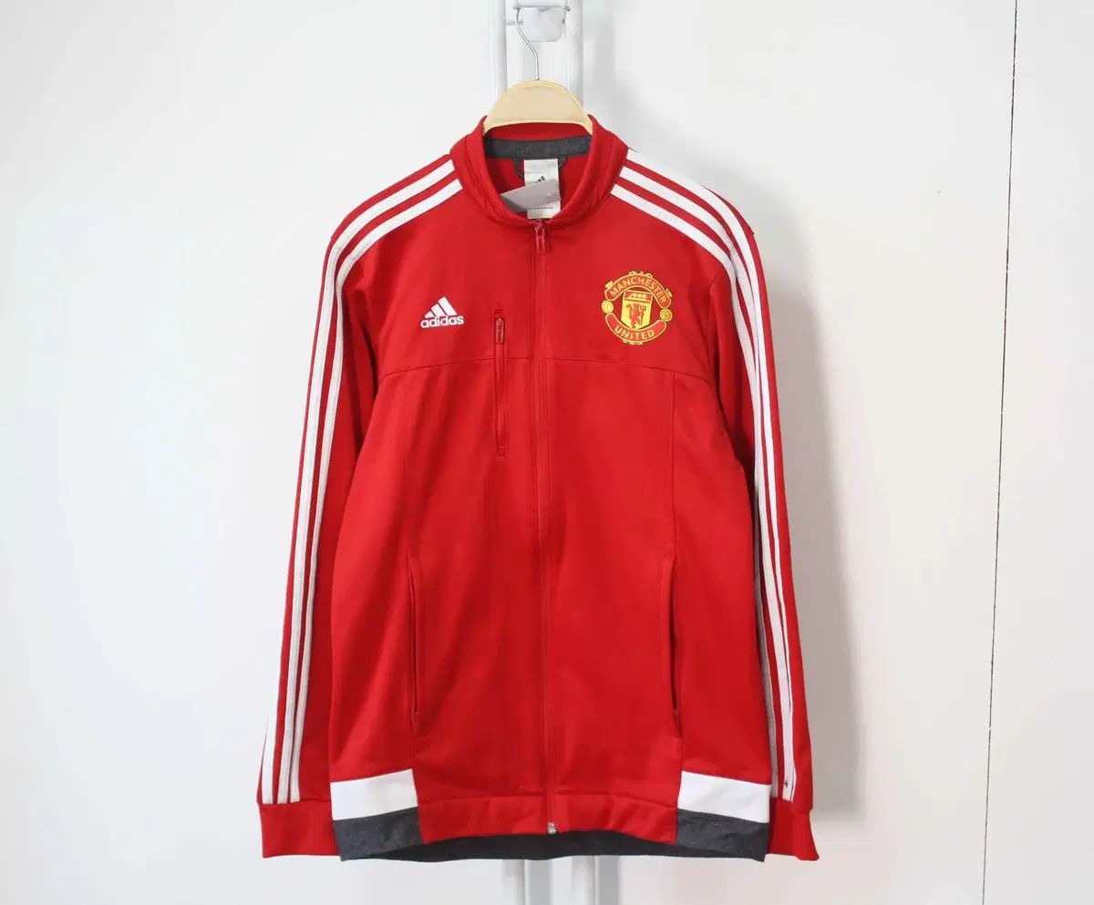 【正規品】新品タグ付 日本Mサイズ相当 マンチェスター ユナイテッド ジャケット manchester-united-adidas-