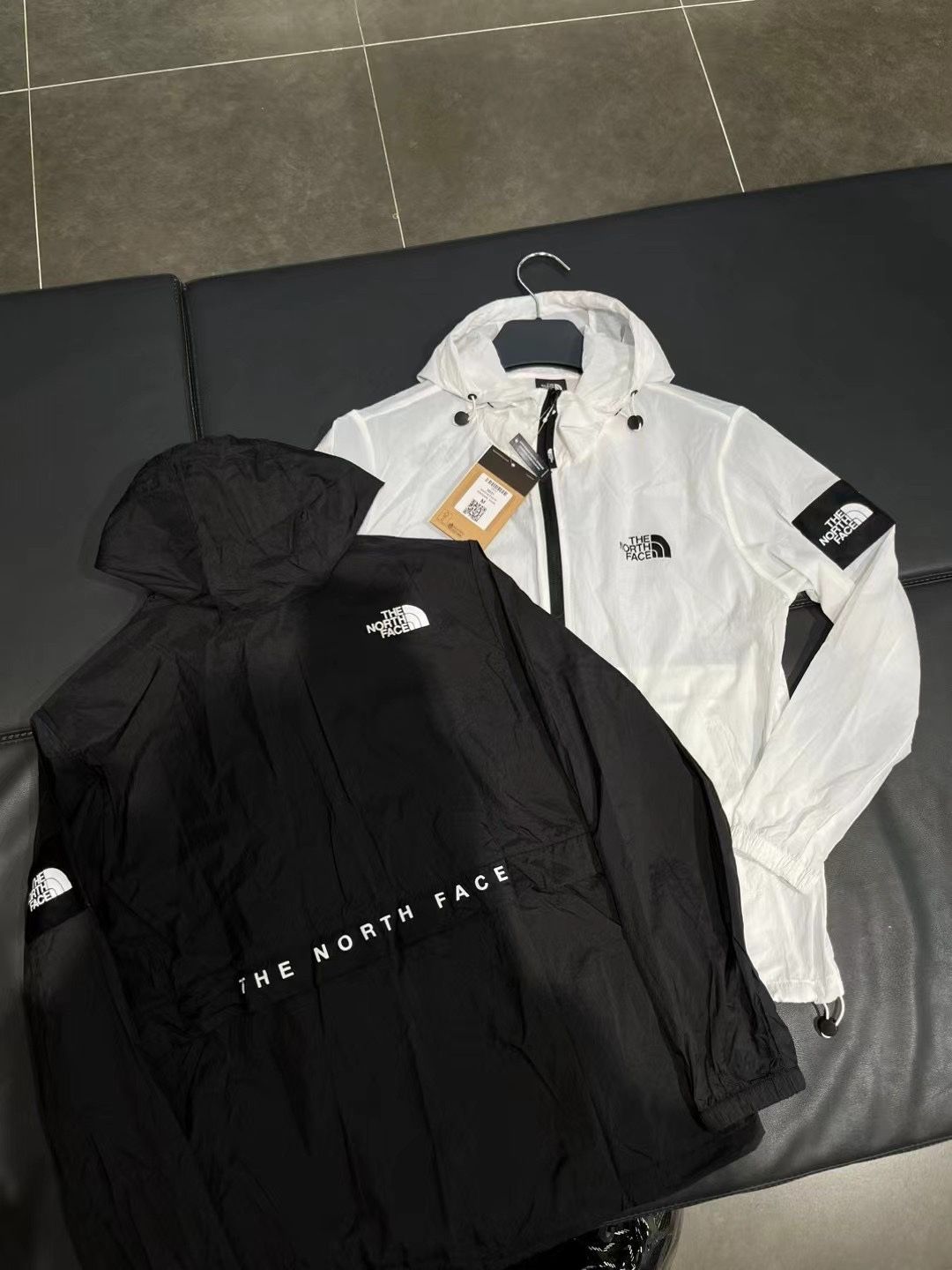 THE NORTH FACE 薄手のUVカットスキンジャケット パーカー