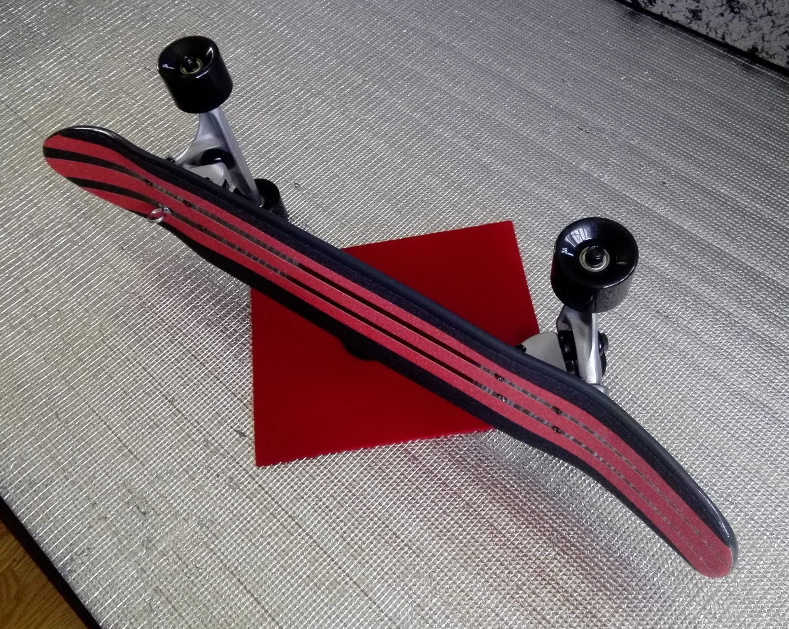 30＜税無送料込＞カービングT搭載 ミニクルーザー 30