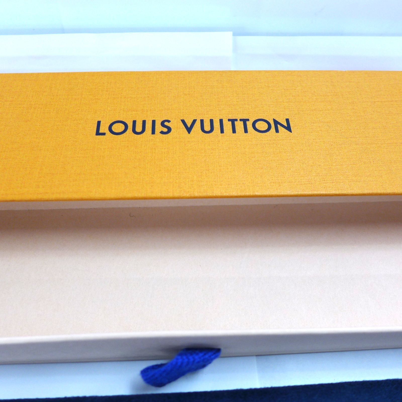 LOUIS VUITTON ルイヴィトン　腕時計　空箱　2箱セット LOUIS VUITTON ルイヴィトン 腕時計 空箱 ソフトケース 2個