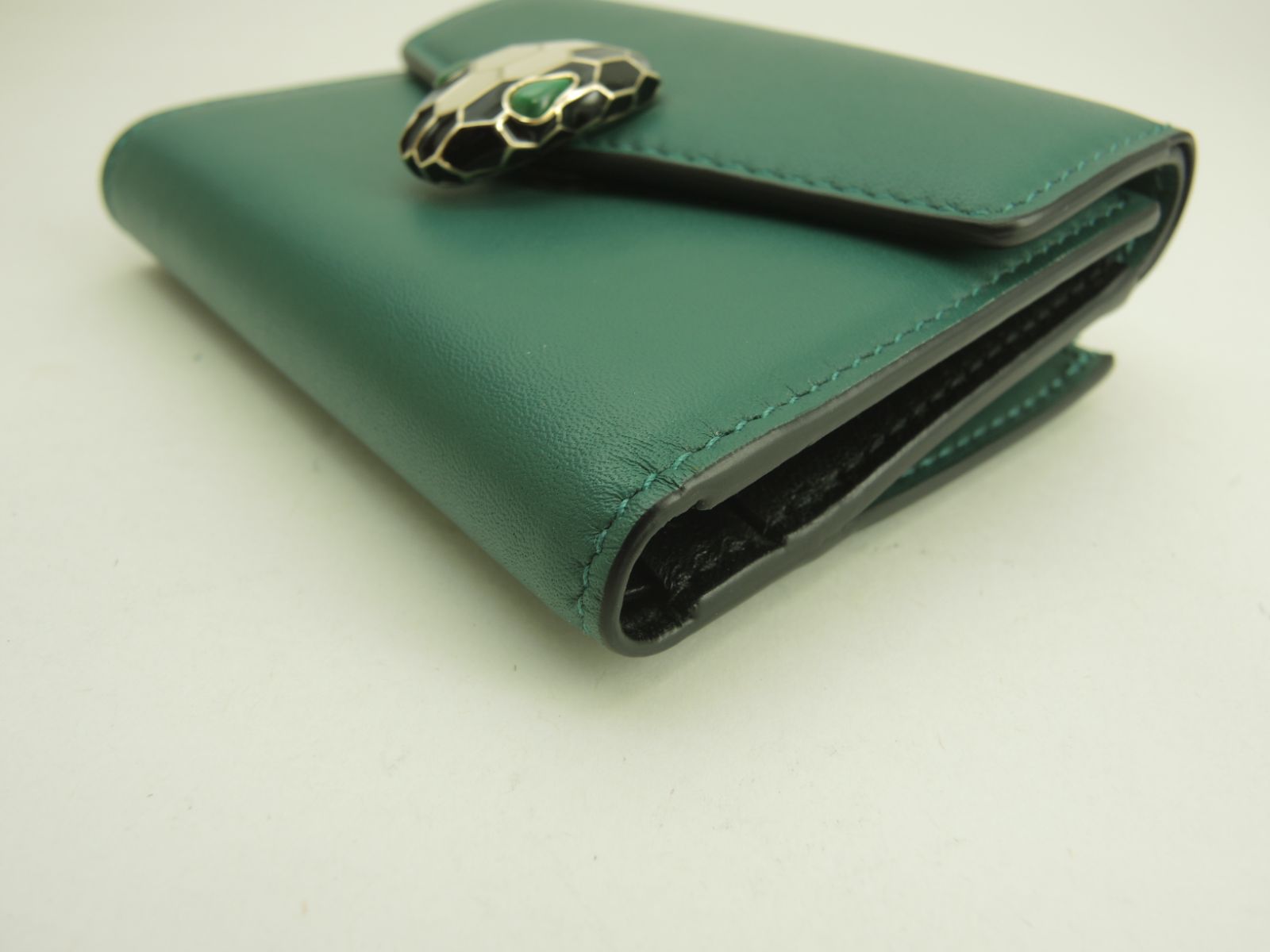 【極美品】ブルガリ　セルペンティ　二つ折り　財布　フォーエバー　レザー　緑 BVLGARI】ブルガリ『セルペンティ フォーエバー 二つ折り財布
