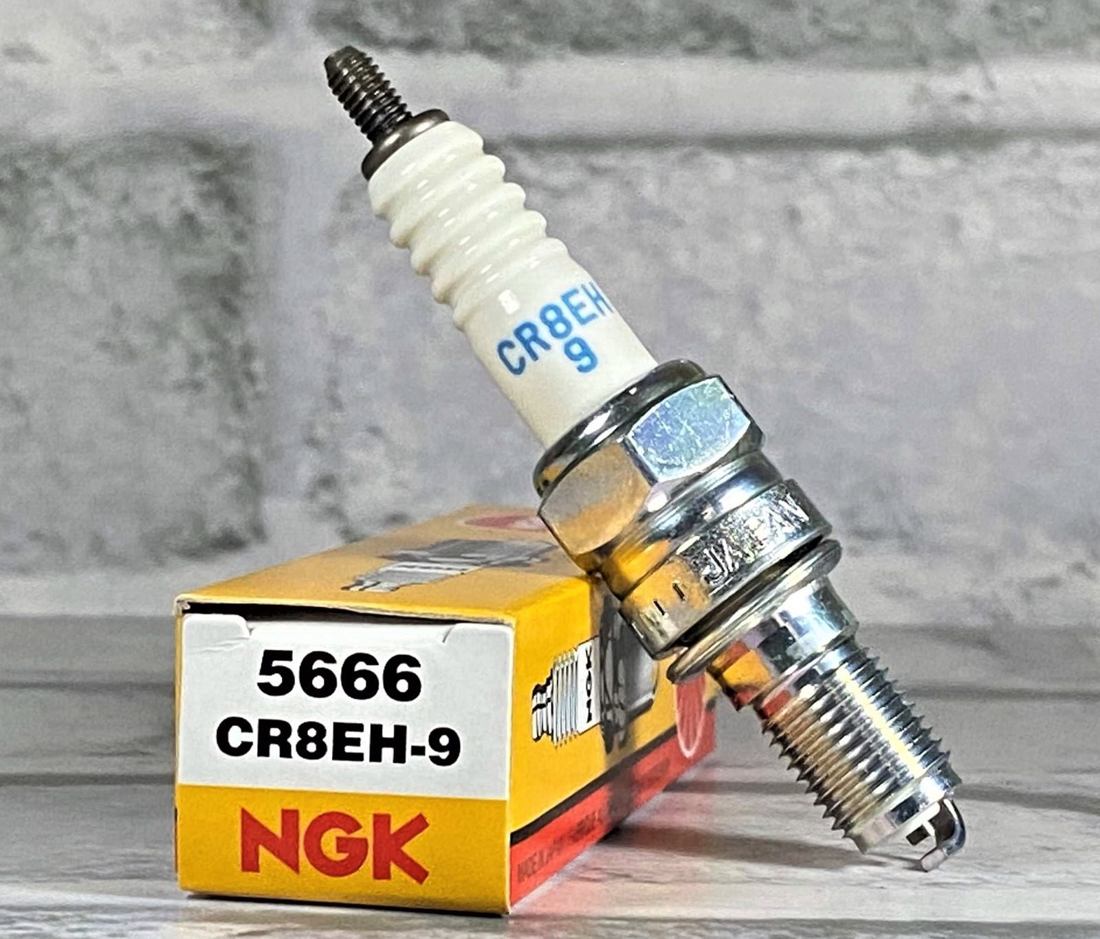 ＮＧＫ ＣＲ８ＥＨー９ ホンダ ＸＲ２５０、モタード ＭＤ３０ ９５ー０７ 適合 - メルカリ