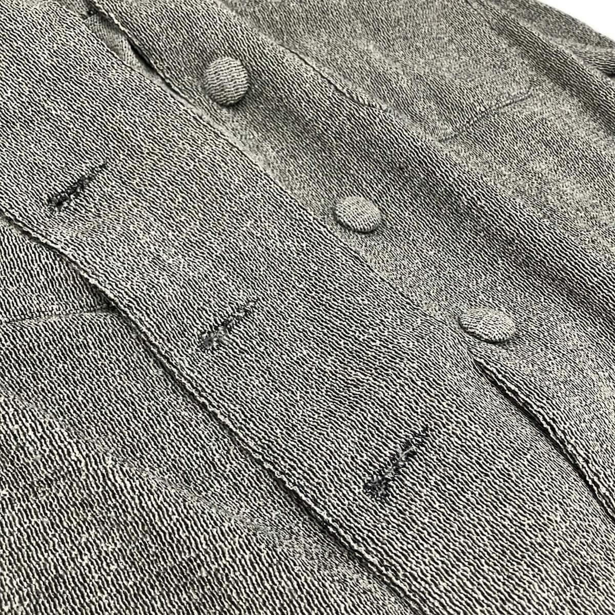 アイボリー×黒 長袖