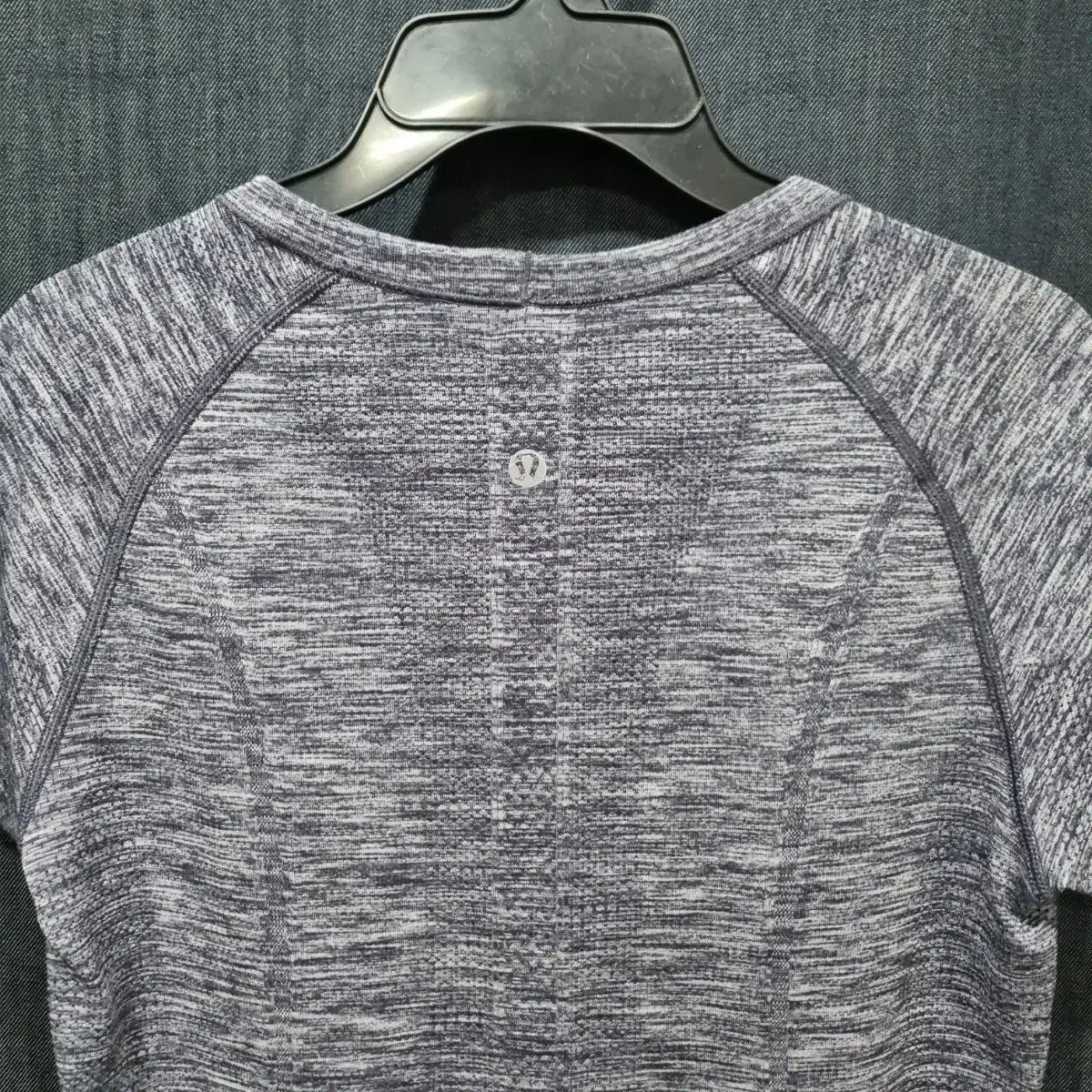 レディース 6 lululemon（ルルレモン） ヨガ 半袖 Tシャツ (状態