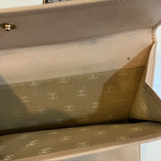 2つ折り 財布