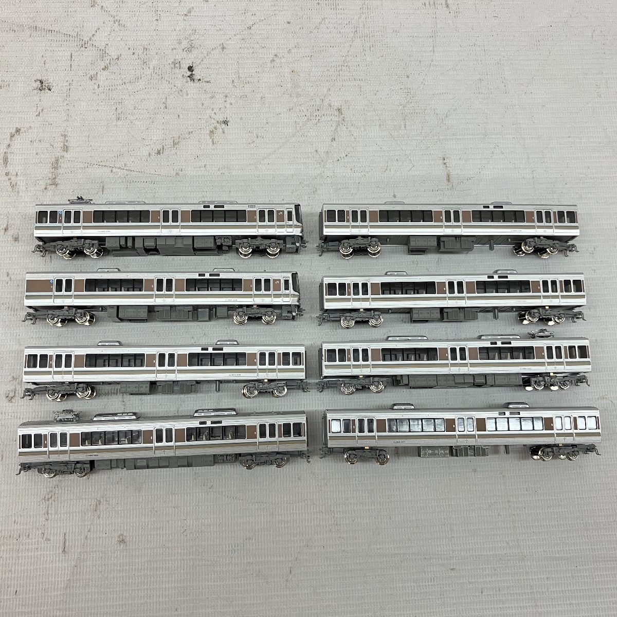 KATO 10-388 223系1000番台　直流近郊形電車　基本4両セット KATO 10-388 10-399 223系 1000番台 直流近郊形電車 基本増結