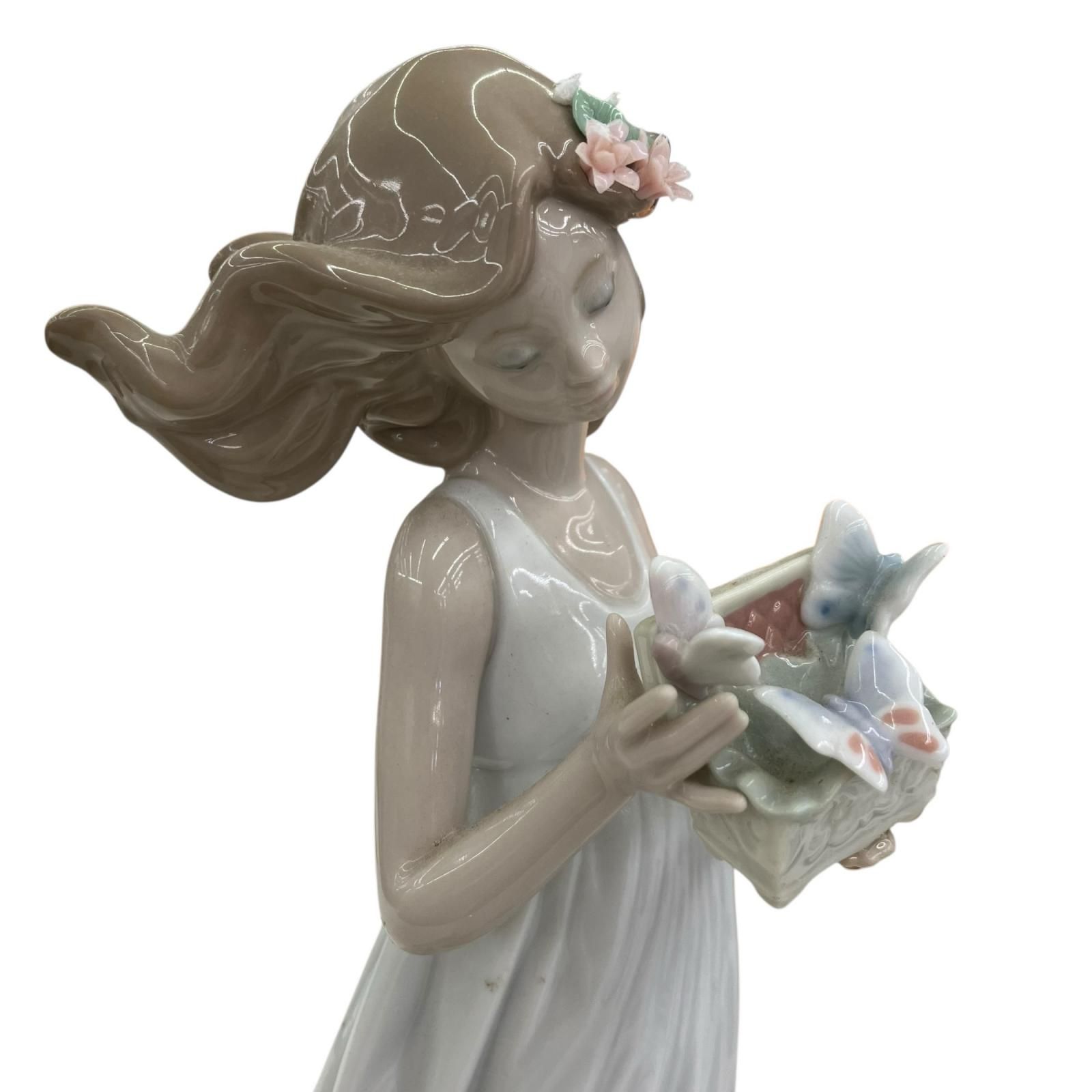 Lladro Butterfly Treasures 箱あり Lladro Butterfly Treasures 箱あり 蝶の妖精 | リヤドロ公式オンライン