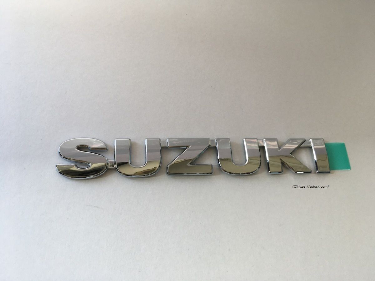 スズキ エスクード 海外仕様 純正リアエンブレム SUZUKI 輸出仕様パーツエスピーアイ メルカリ