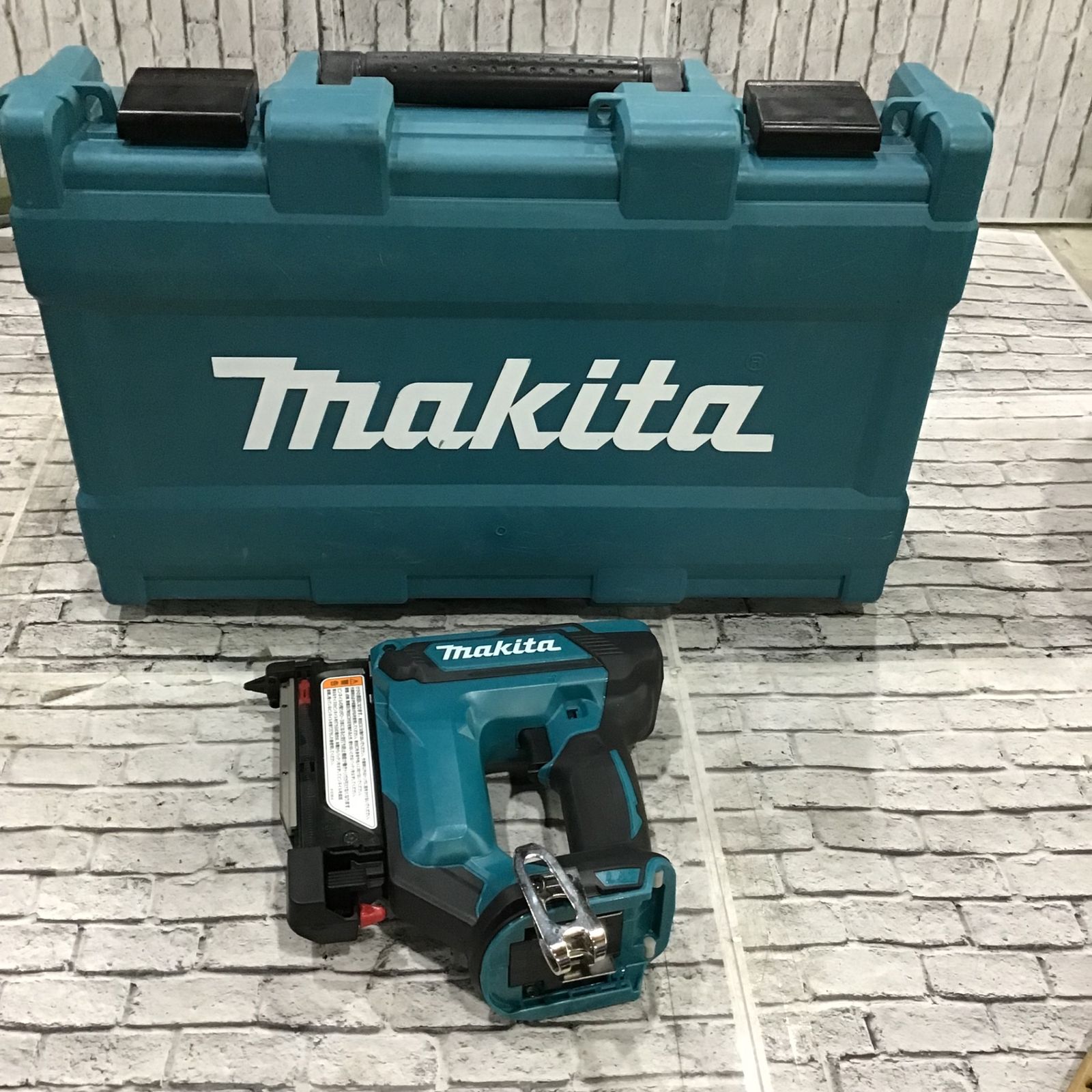 マキタ(makita) コードレスピンネイラ PT353DZK【川口店】
