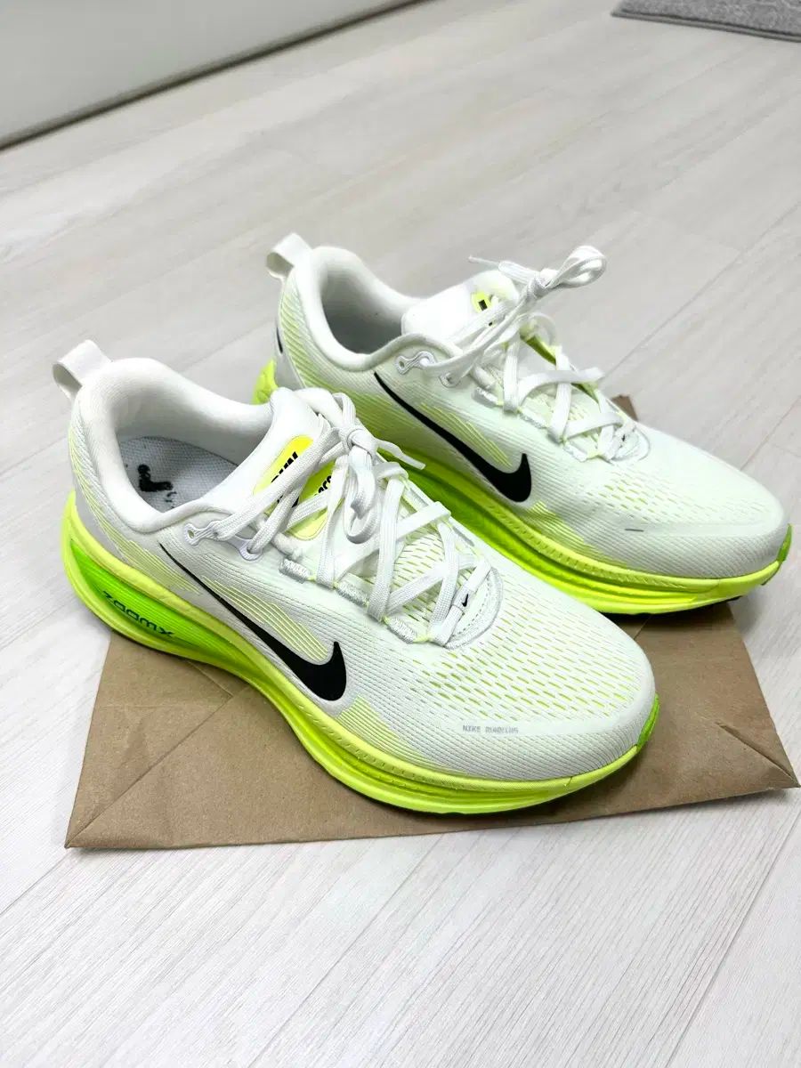 270 NIKE(ナイキ) ボメロ 18 販売 NIKE公式】ナイキ ボメロ 18 SE