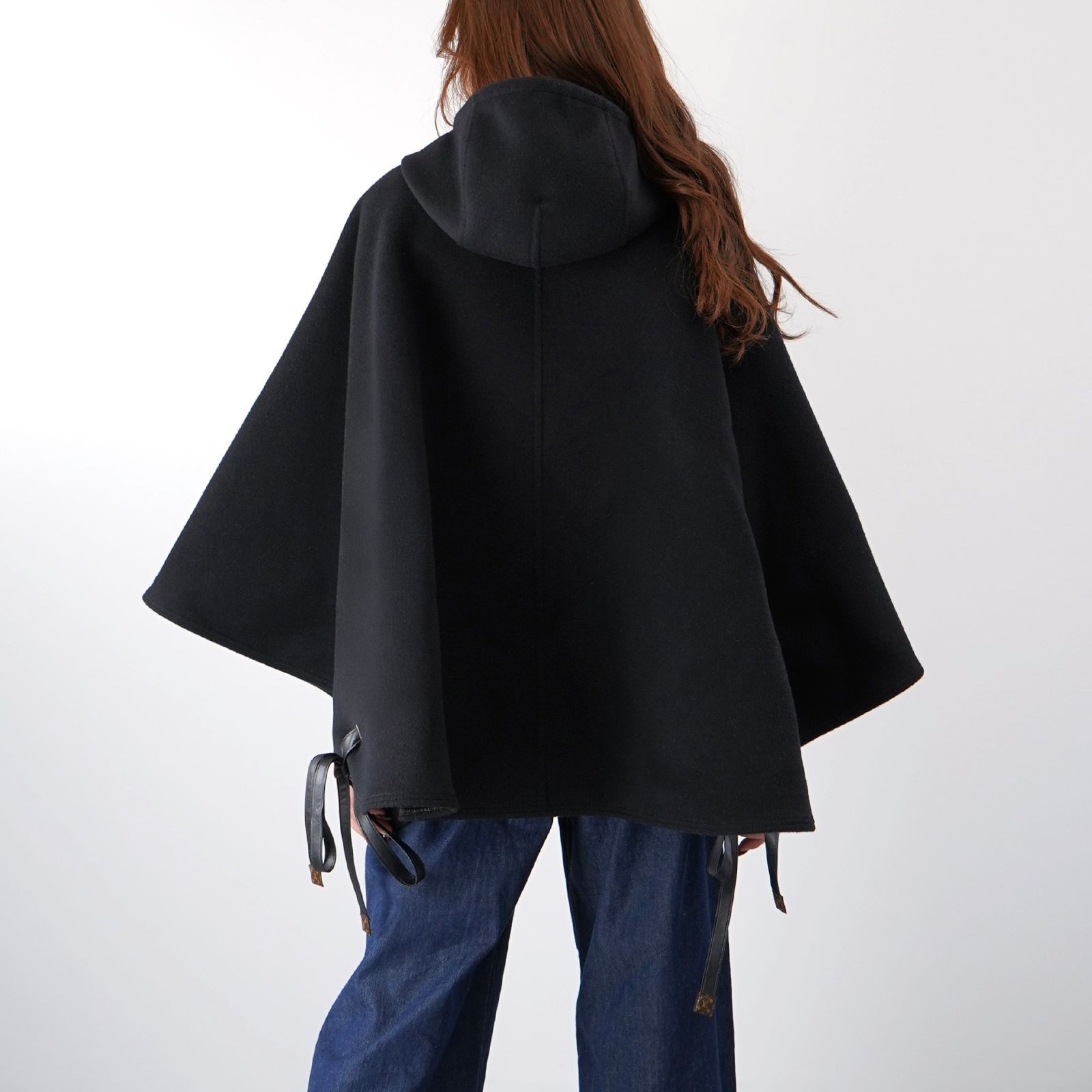 【新品同様＋】Louis Vuitton モノグラム ポンチョ ケープ 新品同様＋】Louis Vuitton モノグラム ポンチョ ケープ - メルカリ