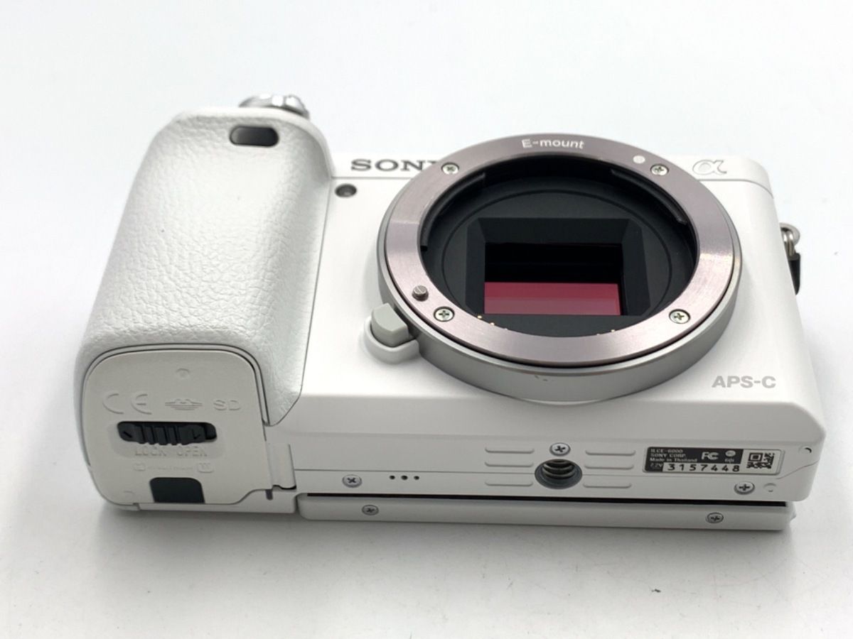 美品SONY α6000 ILCE-6000 ダブルズームレンズキット ジャンク SONY