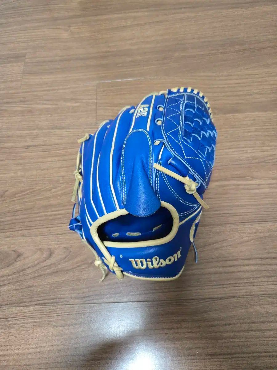 ウィルソン Wilson a2k 投手用グローブ 販売