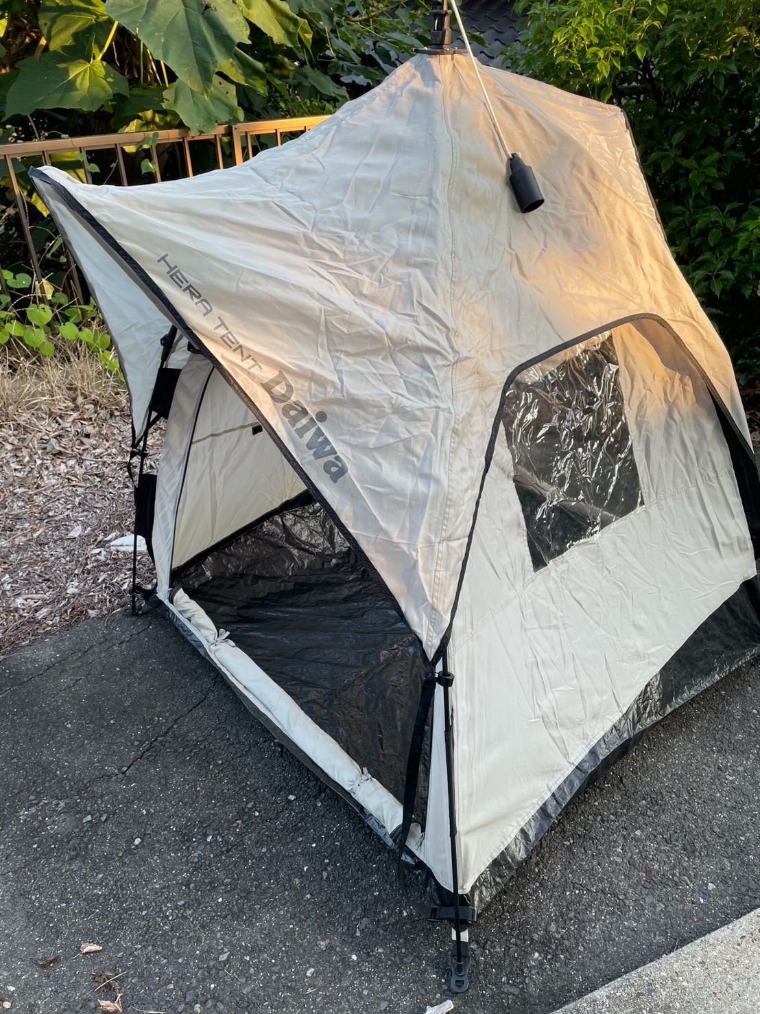 【送料無料】 ダイワ ワンタッチへらテント（01） 防風　防寒　快適　ヘラブナ パラソル ＤＡＩＷＡ ＨＥＲＡ ＴＥＮＴ クイックテント