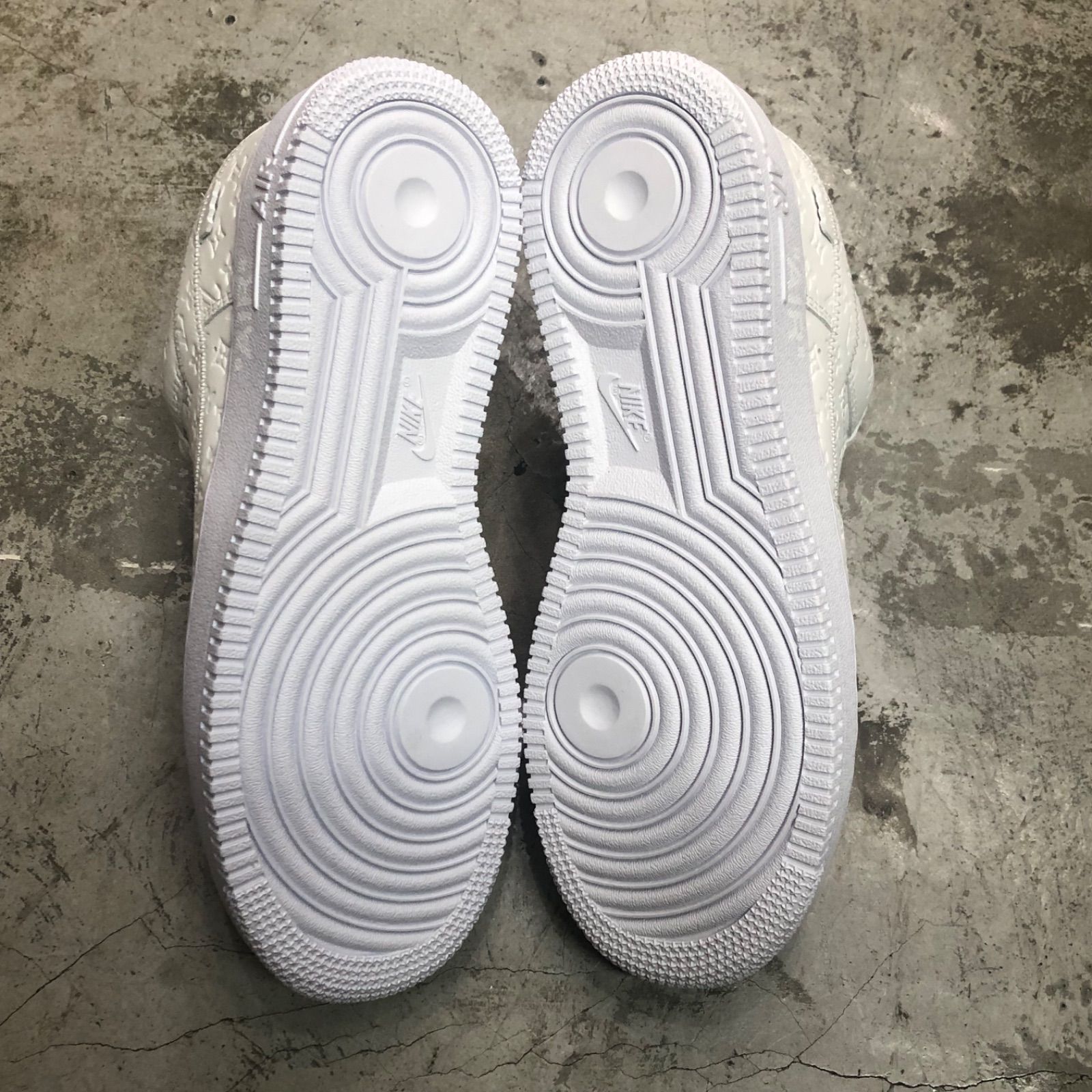 未使用品 LOUIS VUITTON NIKE AIR FORCE 1 LOW White コラボ 