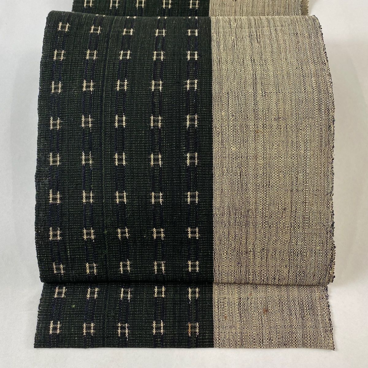 名古屋帯 逸品 証紙 越後上布 八寸名古屋帯 松葉仕立て 夏帯 幾何学 黒  