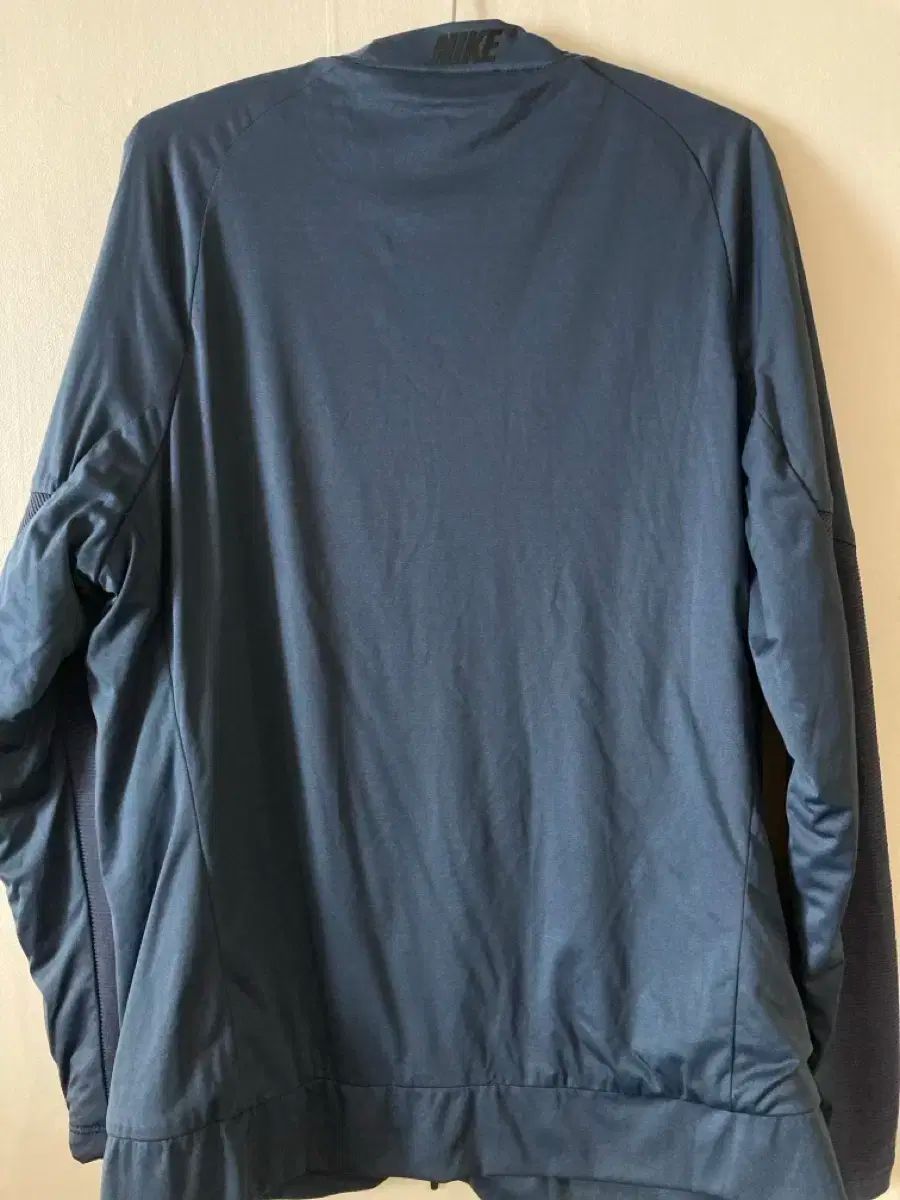 エアロレイヤー ジャケット