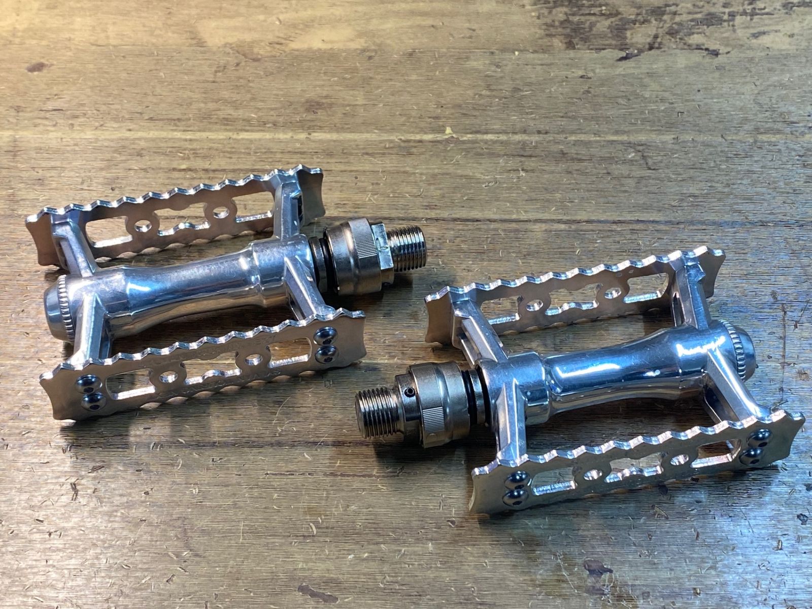 MKS SYLVAN TOURING NEXT フラットペダル ブラスト処理品 【公式通販】