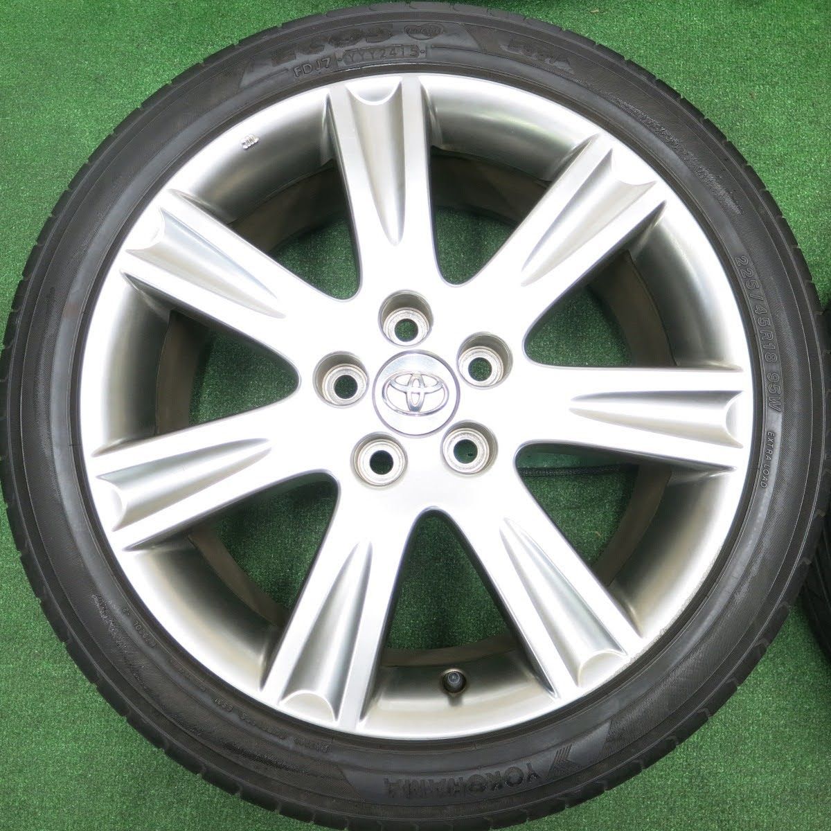 送料無料]4本価格☆トヨタ マークX ジオ 純正 225/45R18 ヨコハマ エコス ES31 18インチ  PCD114.3/5H☆3101414HAノ - メルカリ