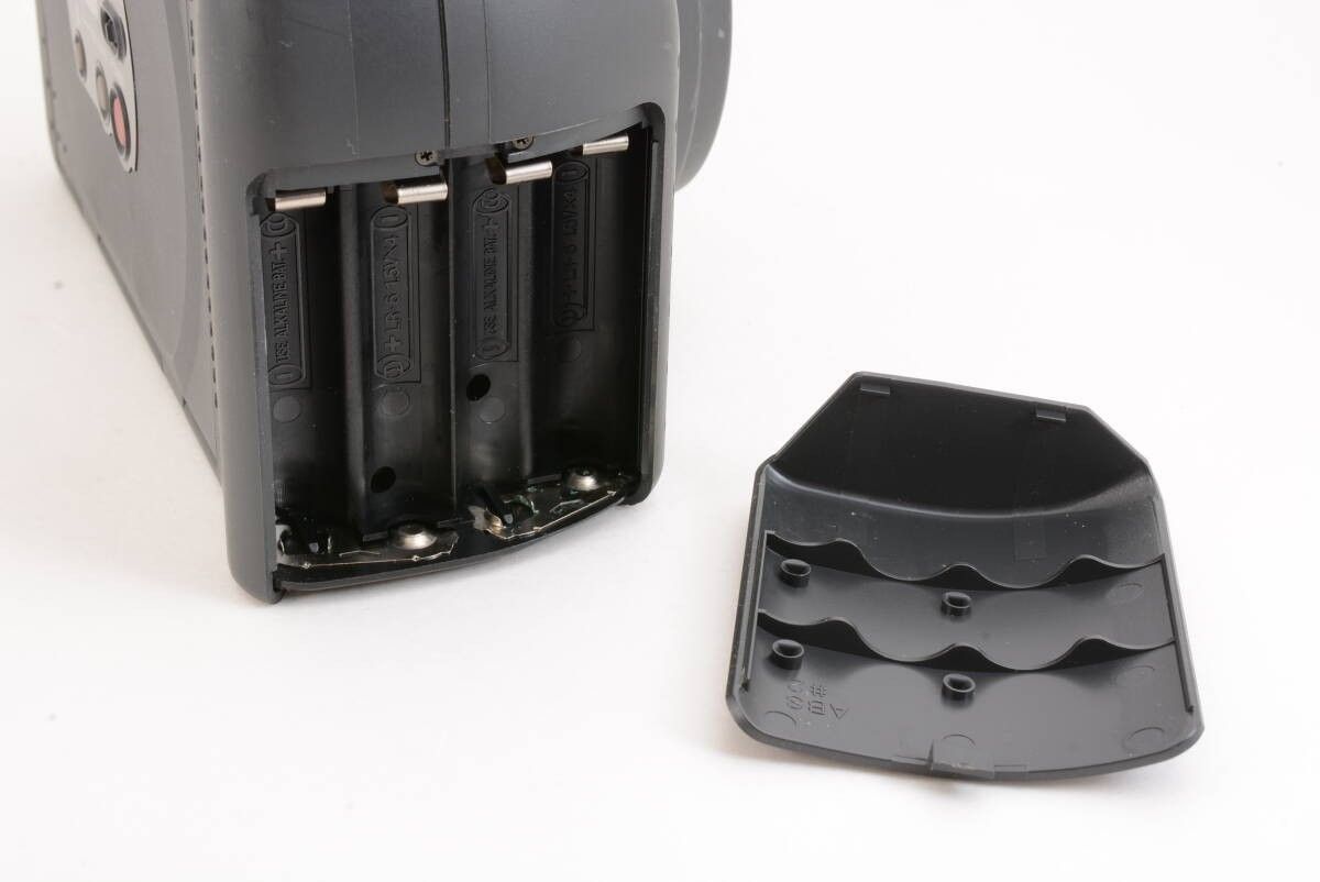 インスタントカメラ