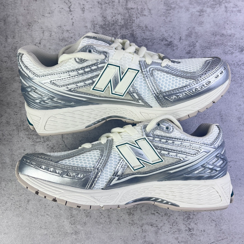 新品 限定価格NEW BALANCE ニューバランス M1906REE（New Balance M1906REE ニューバランス）男女兼着