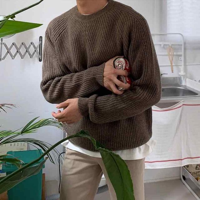 秋冬 コーデ メンズ  服 シンプル ファッション オシャレ 大人 かっこいい 大きいサイズ ストリート 紳士服  ソリッドカラーラウンドネック セーター 韓国スタイル カジュアル プルオーバー