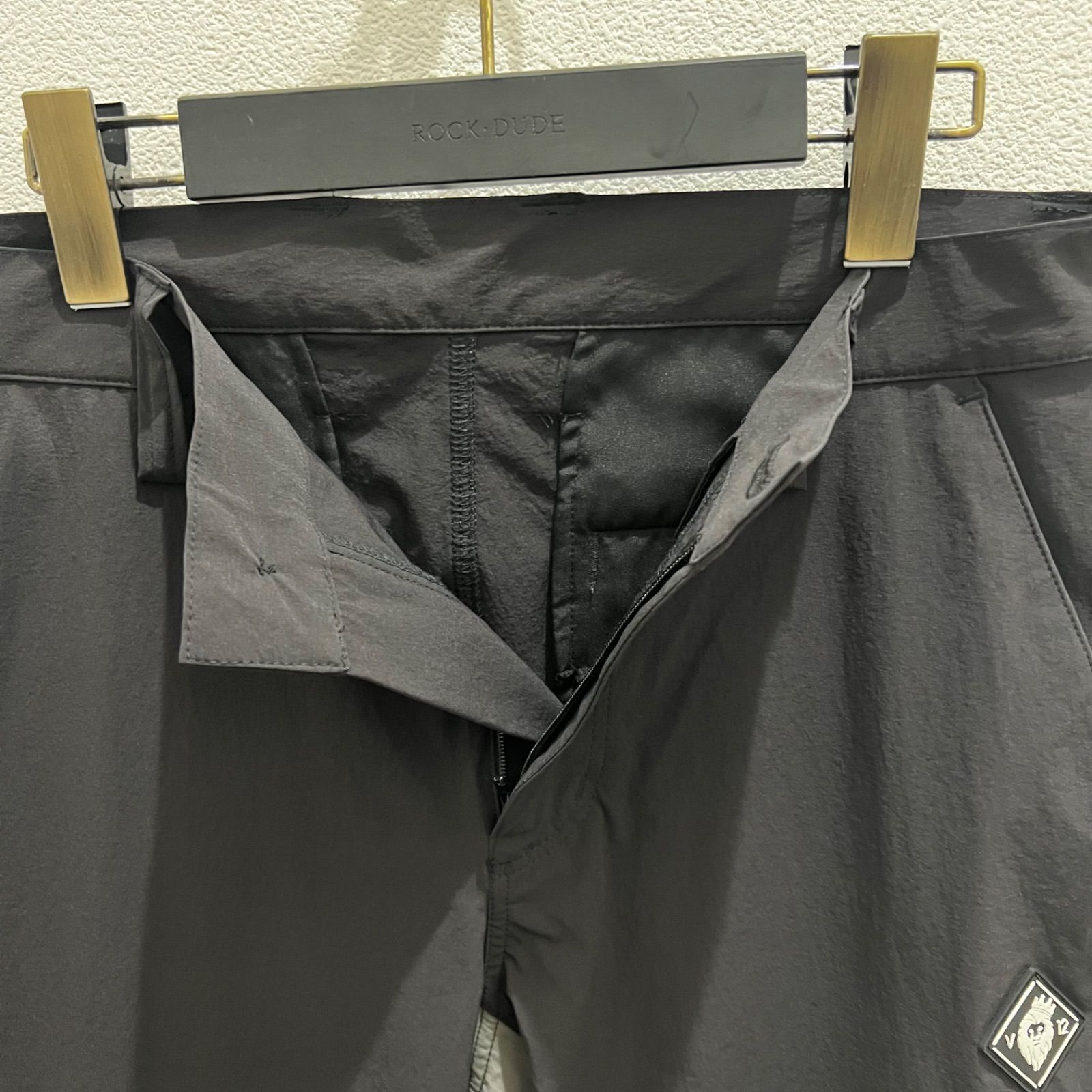 30 OFF V12 V-12 ゴルフ パンツ V122410-PN05 プレイパンツ PLAY PANTS ゴルフウェア 黒 Mサイズ XXLサイズ ストレッチ 大きいサイズ 定価26 400円 WHITEMONARCHHOTEL_COM