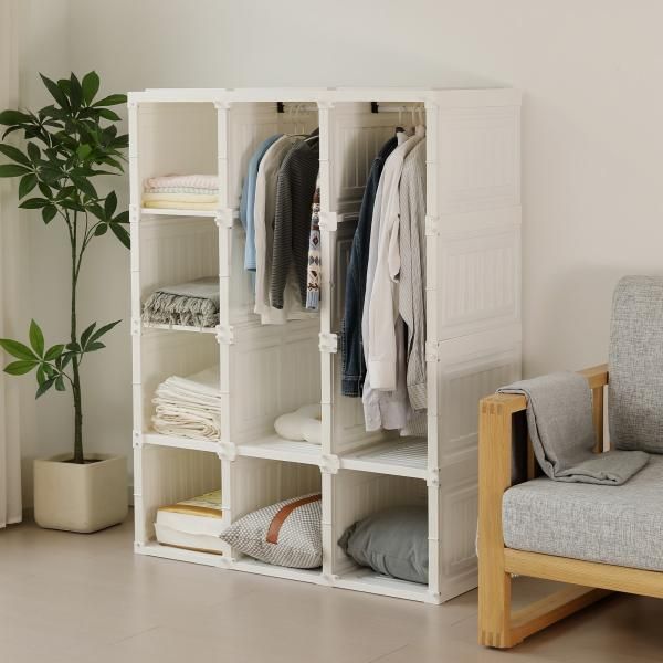 ハンガーラック付き ワードローブ