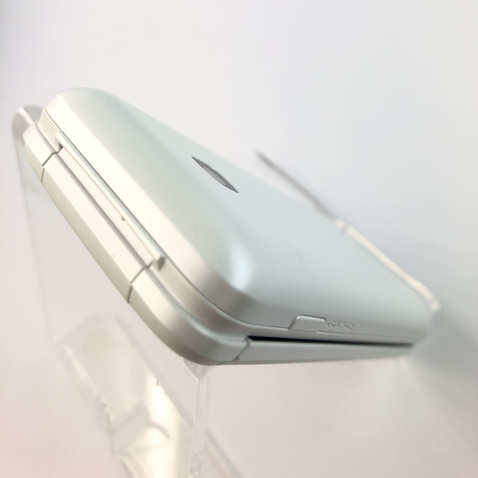 新品 GRATINA KYF42 ホワイト KYF42 GRANTINA SIMフリー GRATINA KYF42