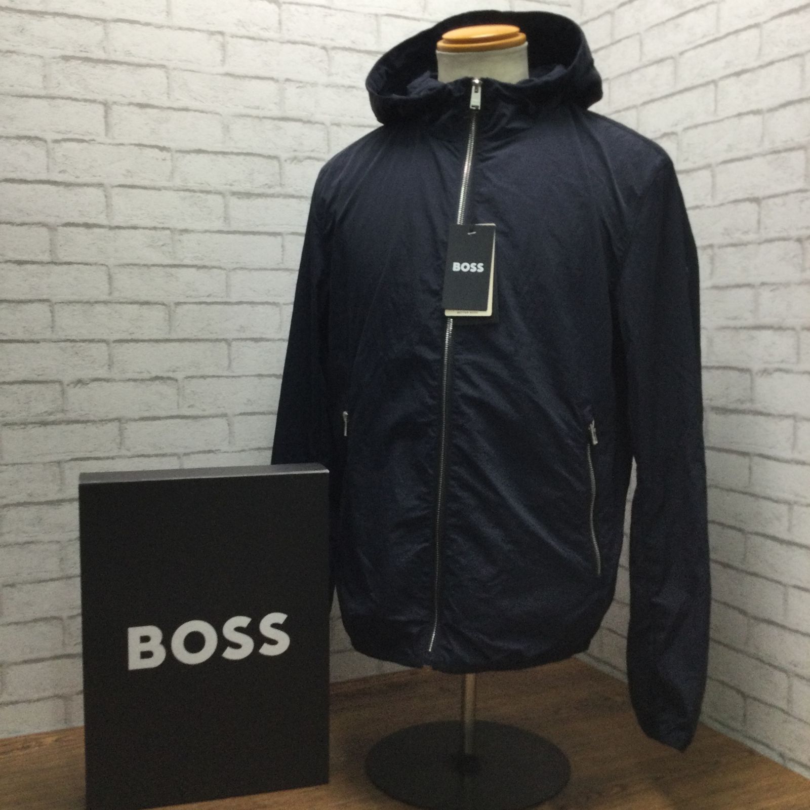 6412 【箱付き・未使用タグ付き】BOSS ナイロンジャケット C-Cinder 