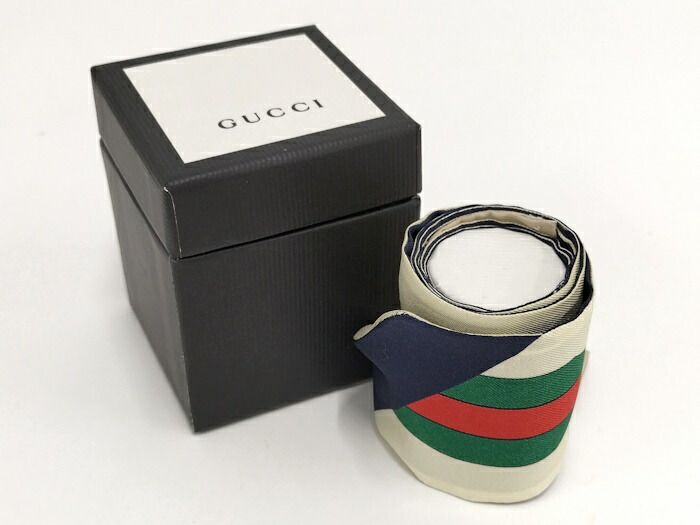 GUCCI インターロッキングG ホースビット プリント シルク