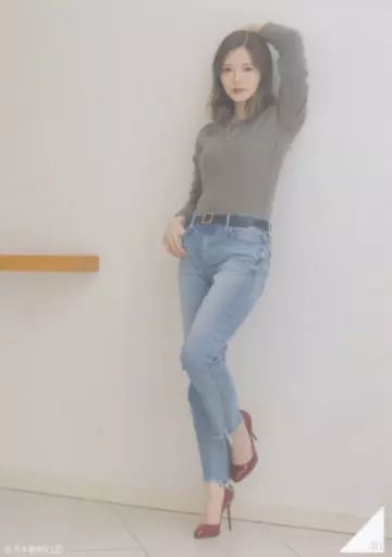 中古】生写真(乃木坂46) 白石麻衣/全身・グレーニット/「白石麻衣 卒業