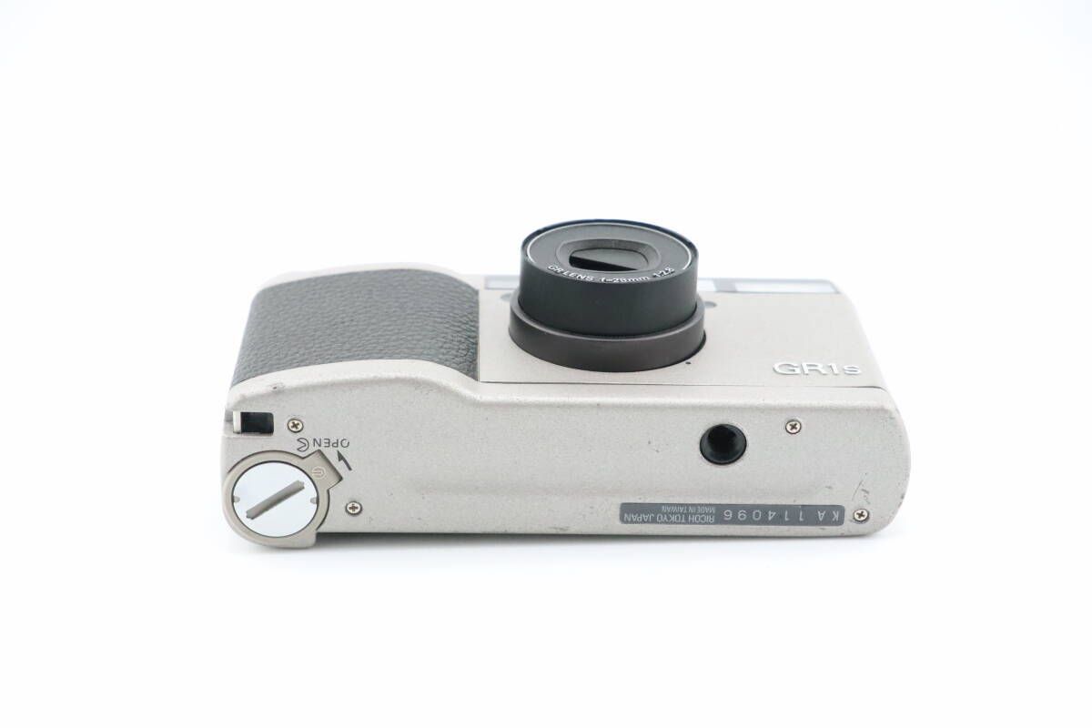  RICOH GR 1 s DATE 元箱 説明書付 W 0950＃3362 コンパクトカメラ(フィルム) フィルムカメラ