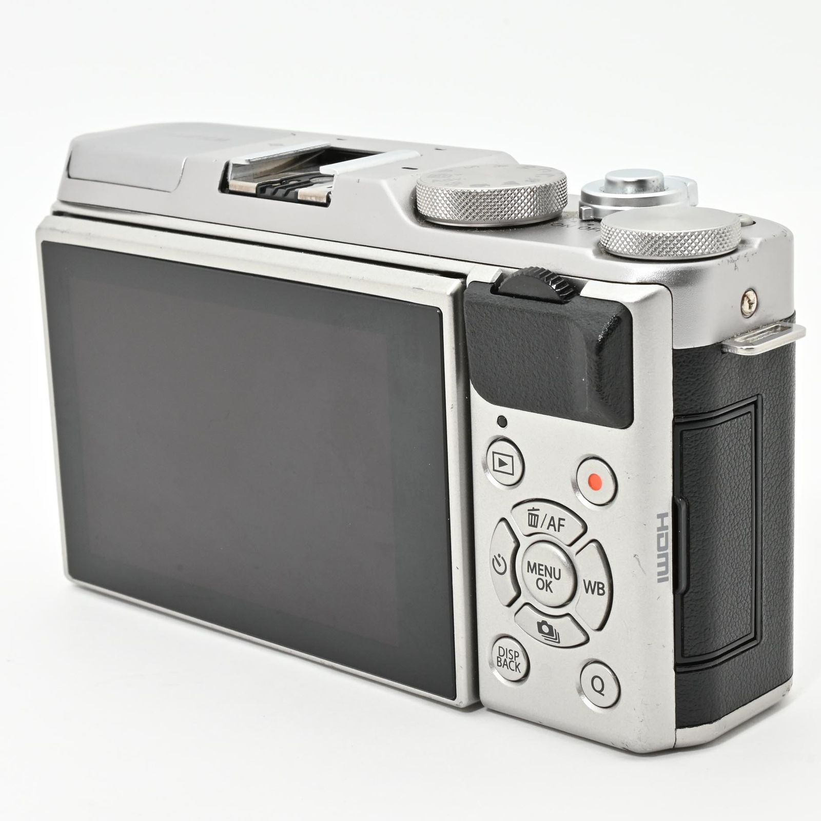 難有品・ジャンク品＞FUJIFILM X-A3 本体のみ（シルバー）｜通電