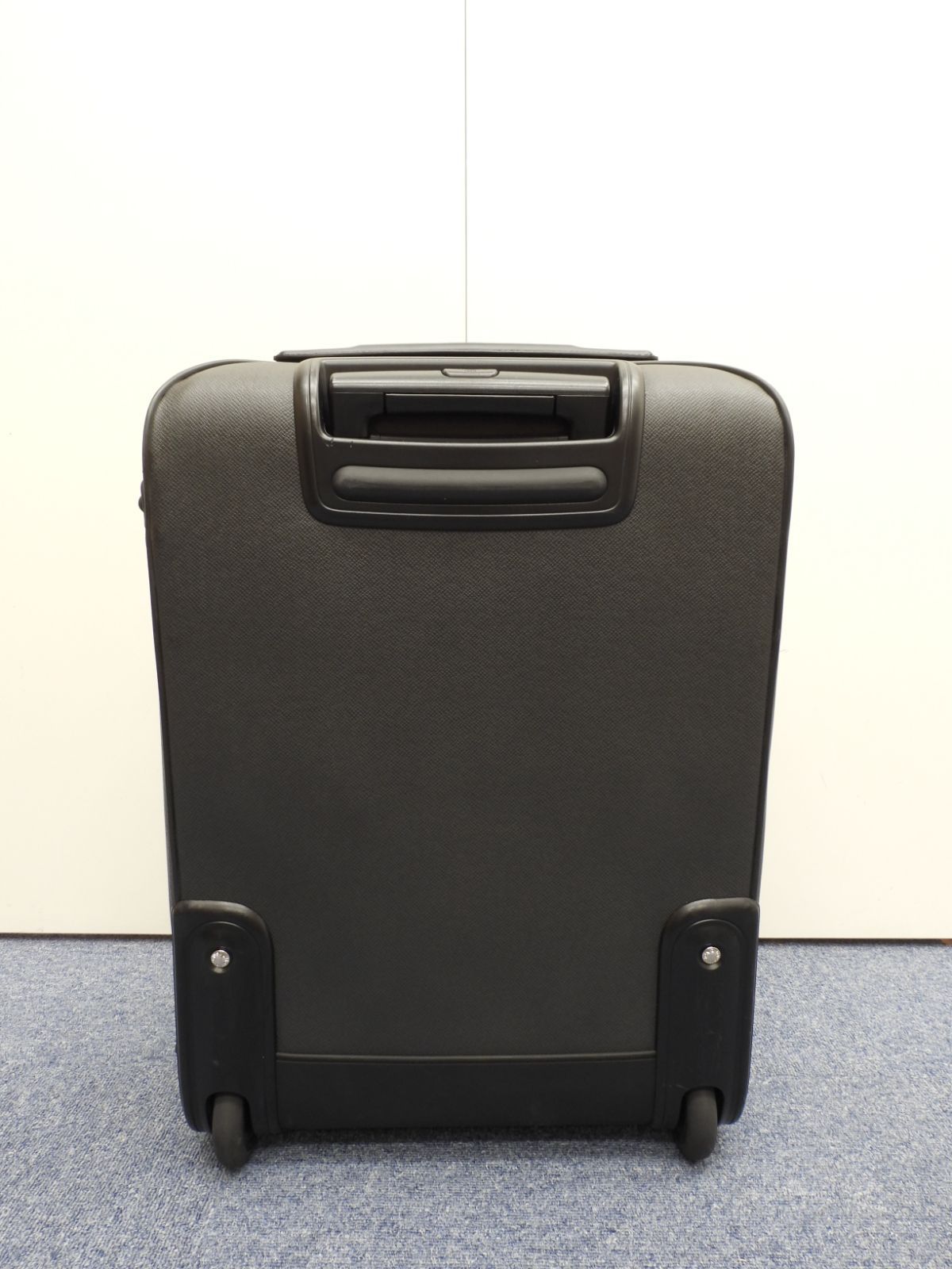 ルイヴィトン ペガスレジェールビジネス55 M32727 タイガ黒 キャリーバッグ MB4134