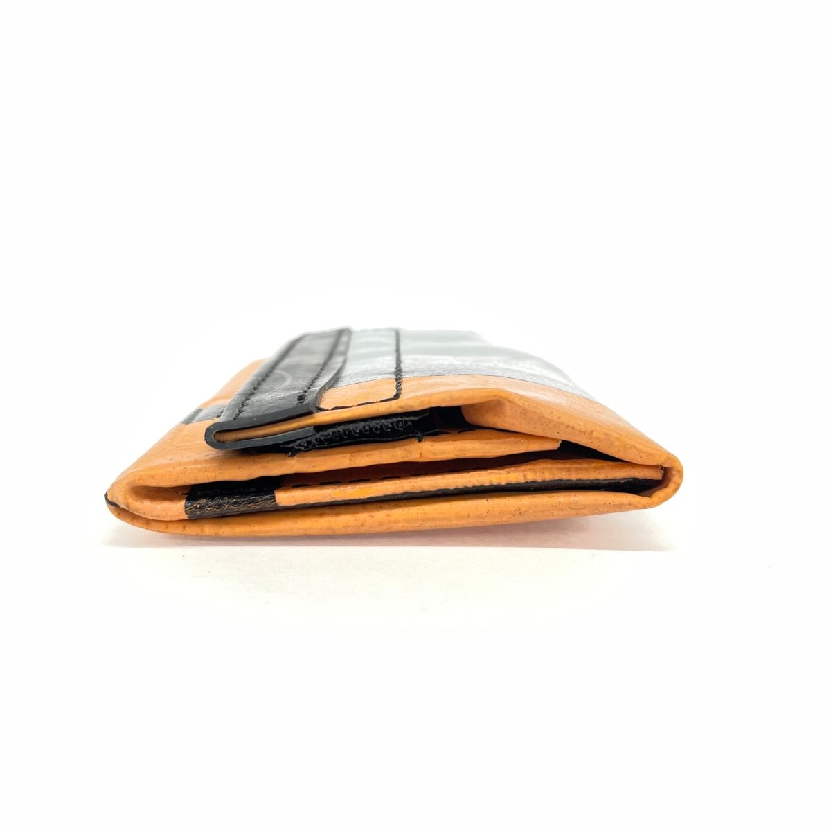 新品同様 FREITAG フライターグ F50 E.T. 財布 オレンジ PVC ユニ