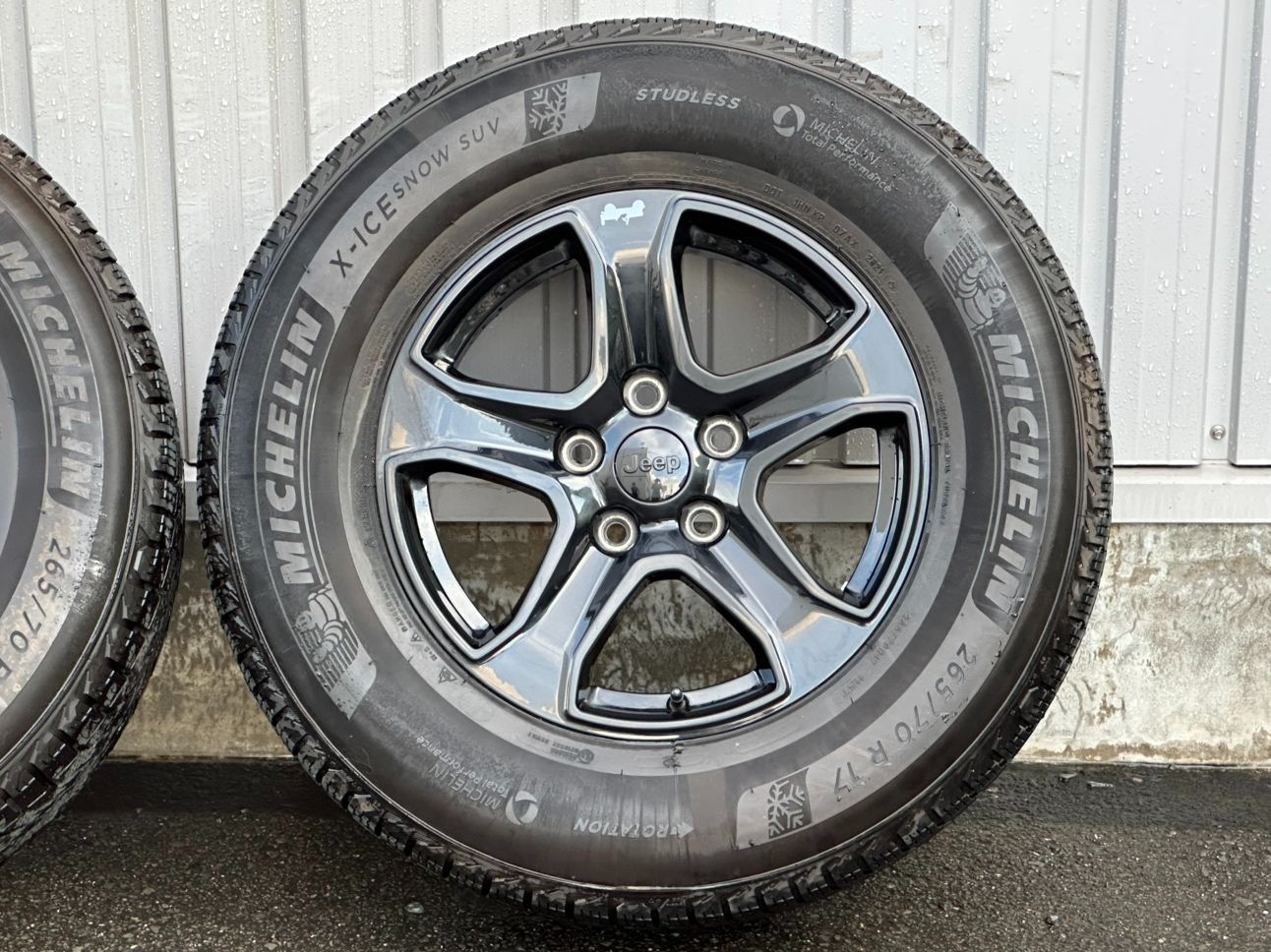 ジープ ラングラー 純正ホイール4本 ヨ*9様 245/75r-17 ジープ