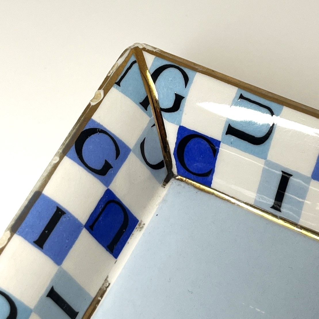 値下げ！GUCCI グッチ アッシュトレイ 陶器 ブルー ホワイト ブランド